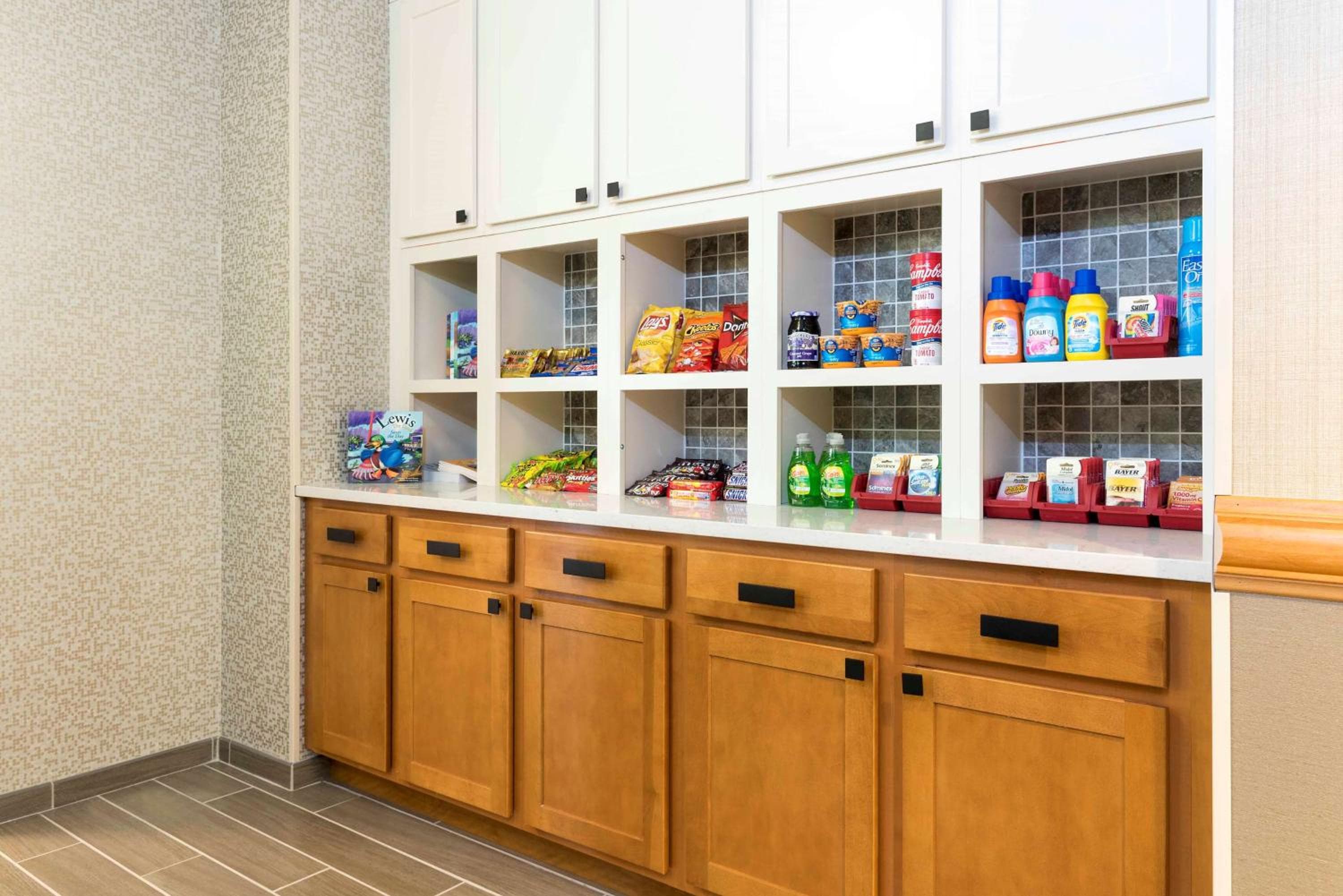 Homewood Suites by Hilton Indianapolis Airport / Plainfield