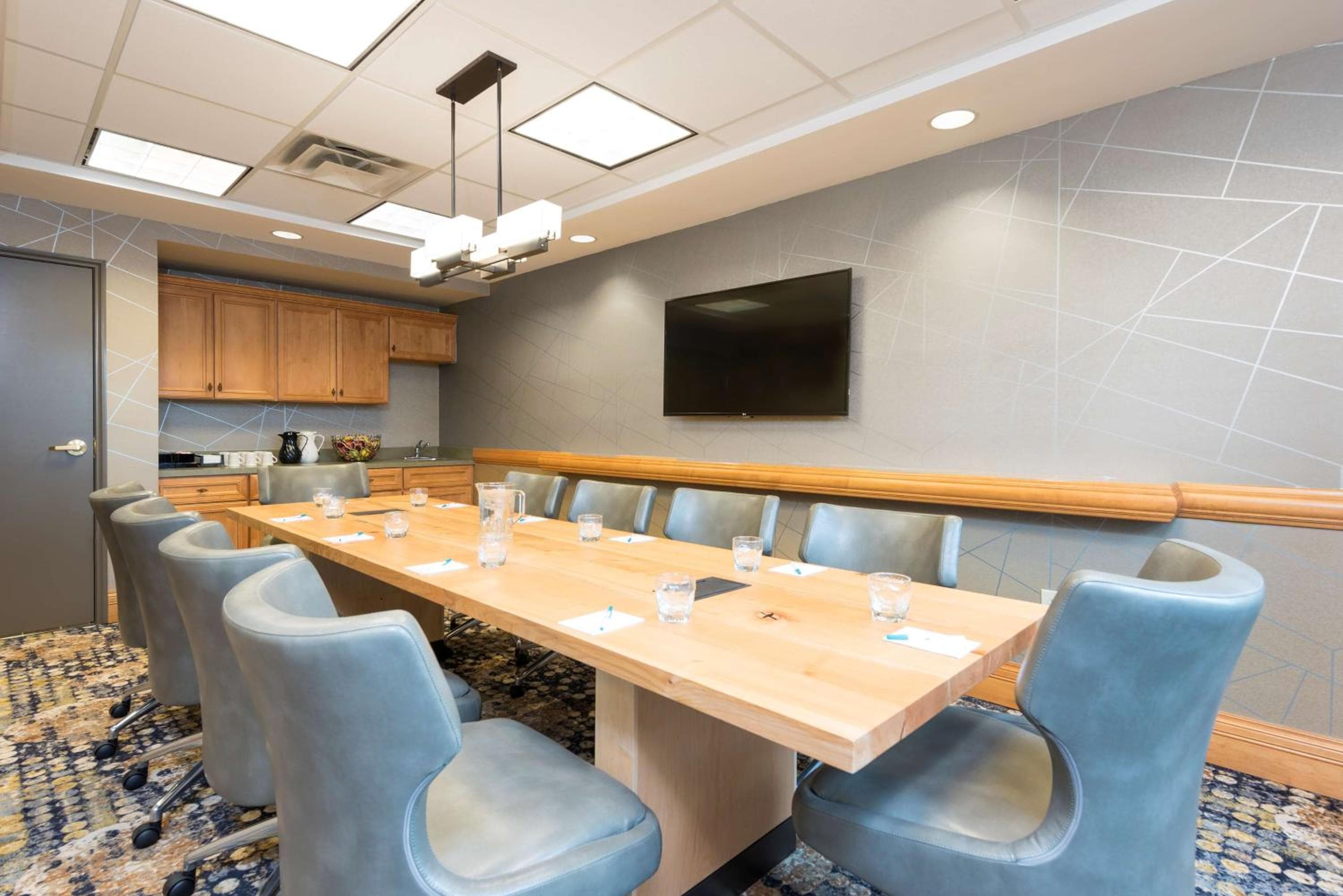 Homewood Suites by Hilton Indianapolis Airport / Plainfield