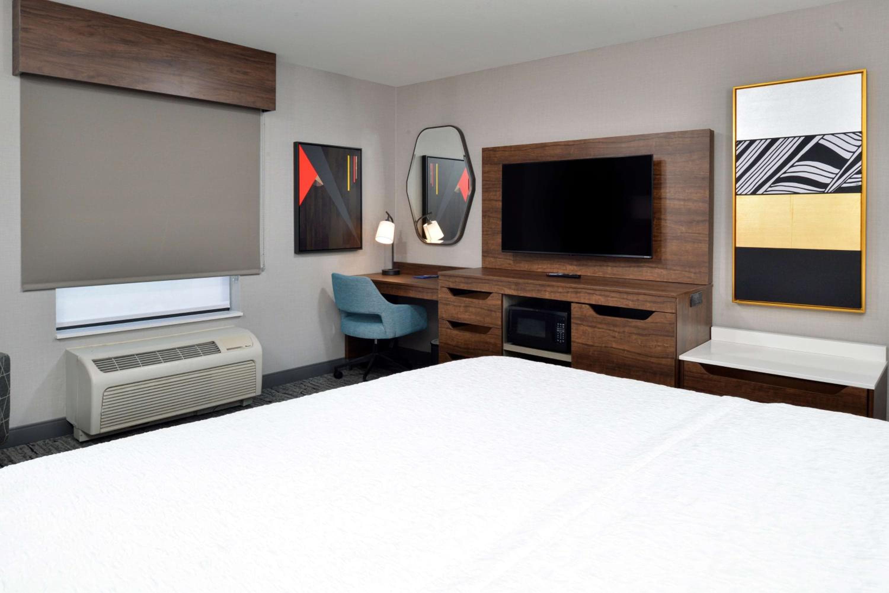 Hampton Inn & Suites Las Vegas Airport