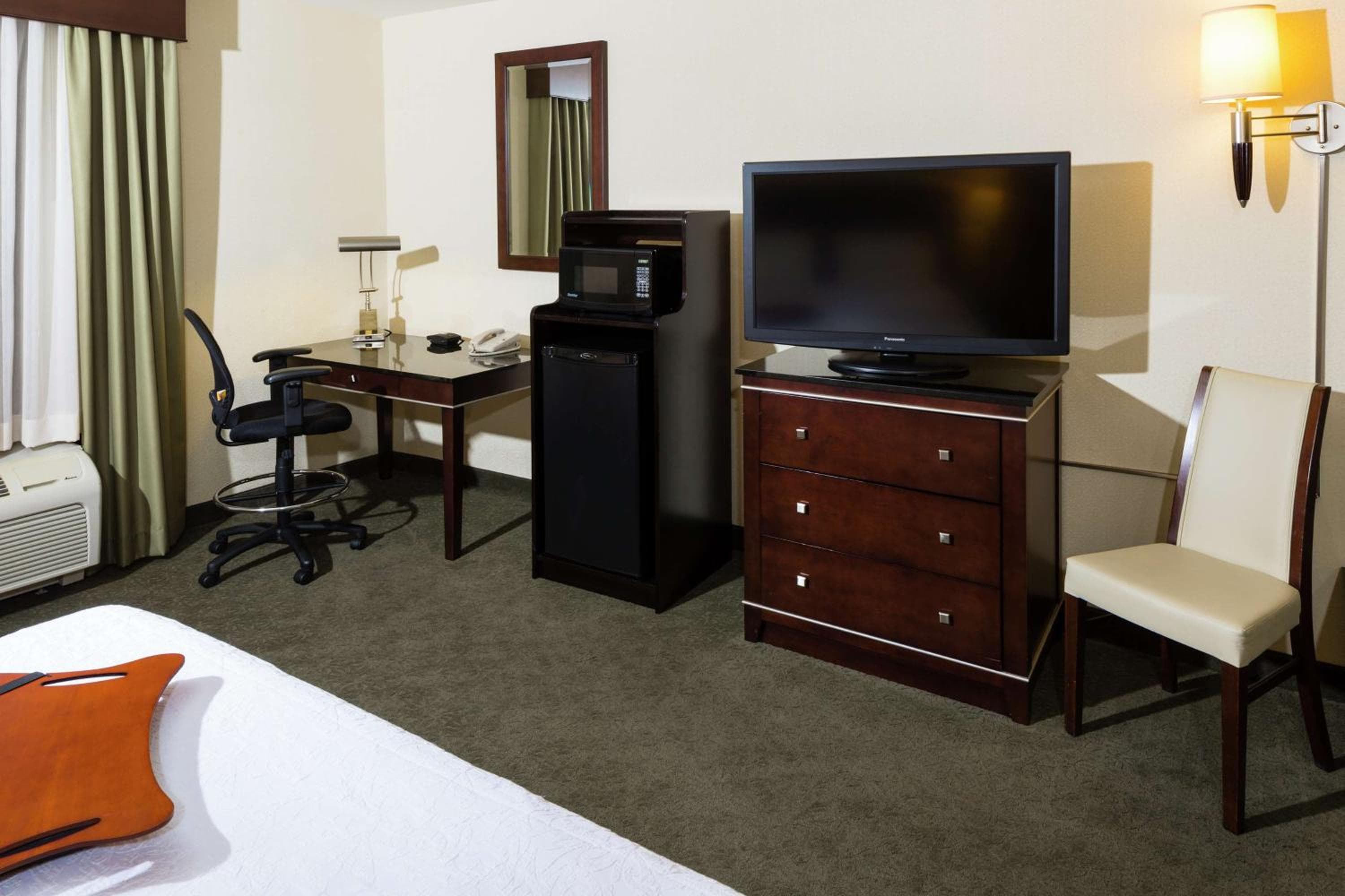 Hampton Inn & Suites Las Vegas South