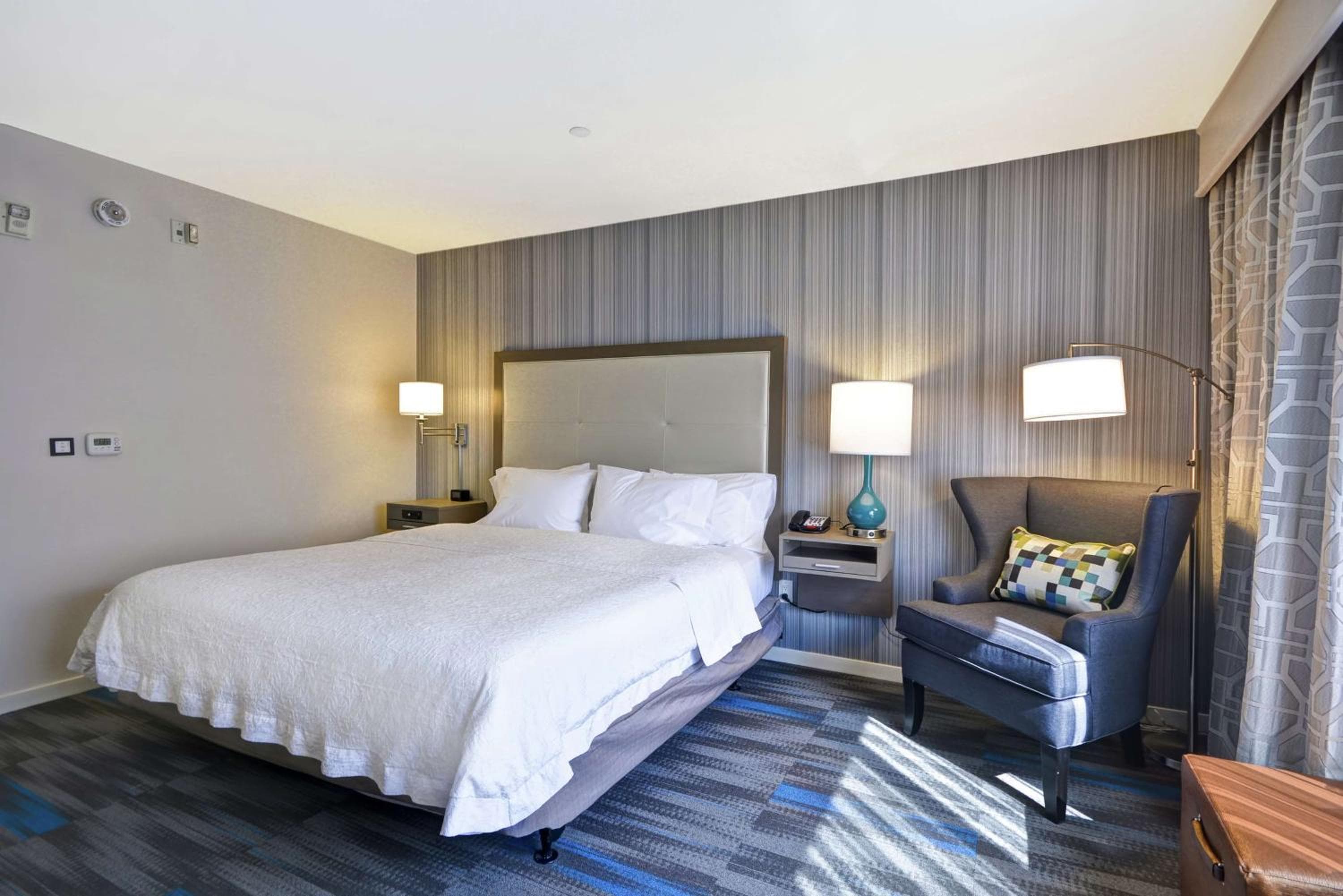 Hampton Inn & Suites Los Angeles Burbank Airport