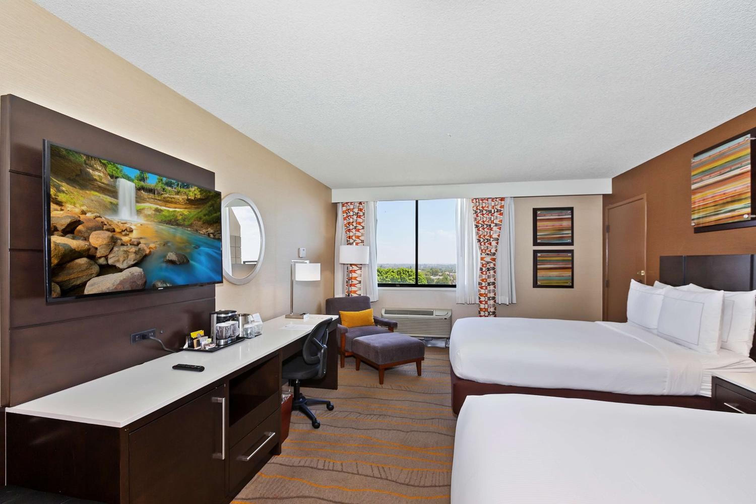 Doubletree by Hilton Whittier