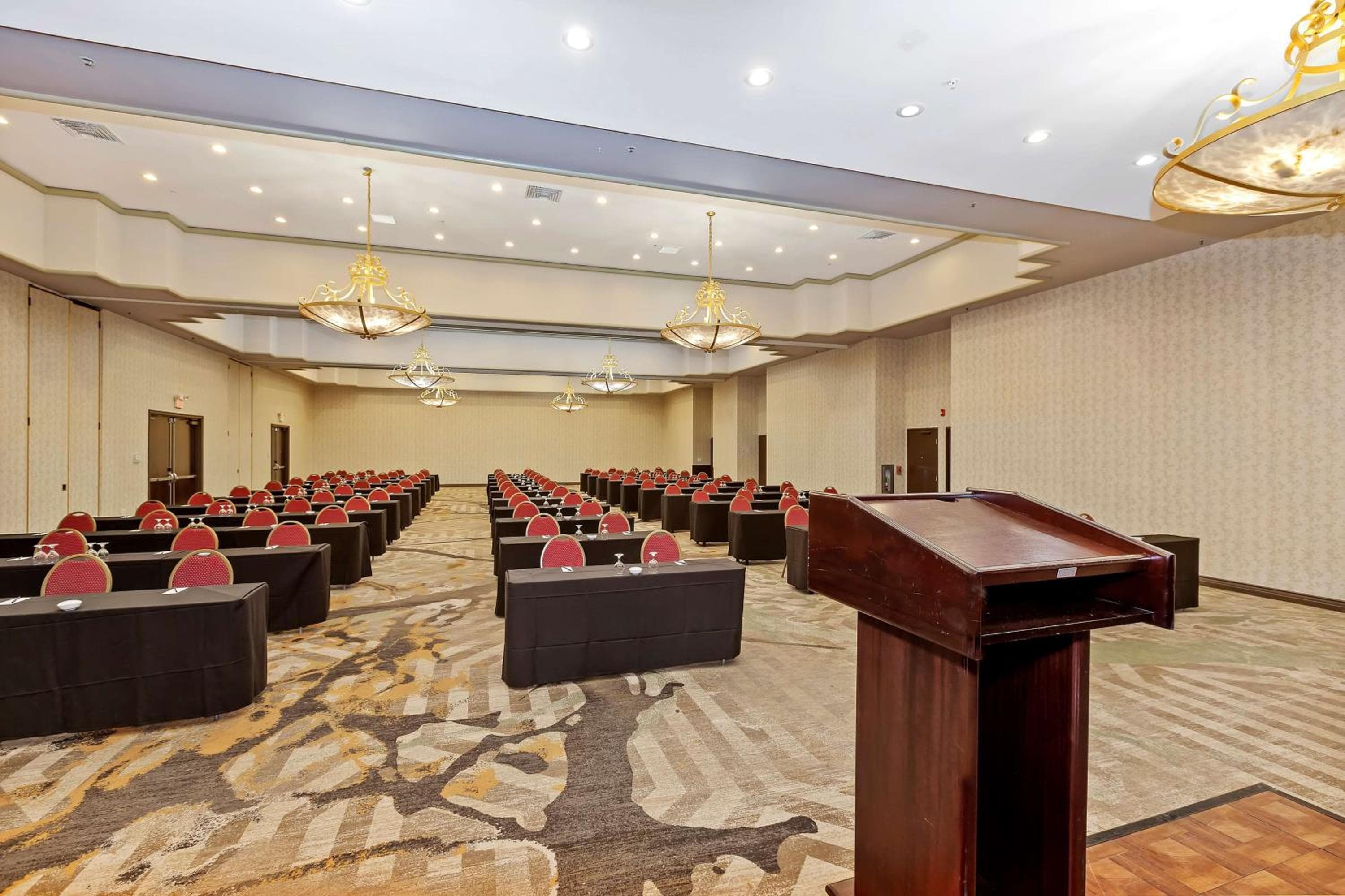 Doubletree by Hilton Whittier