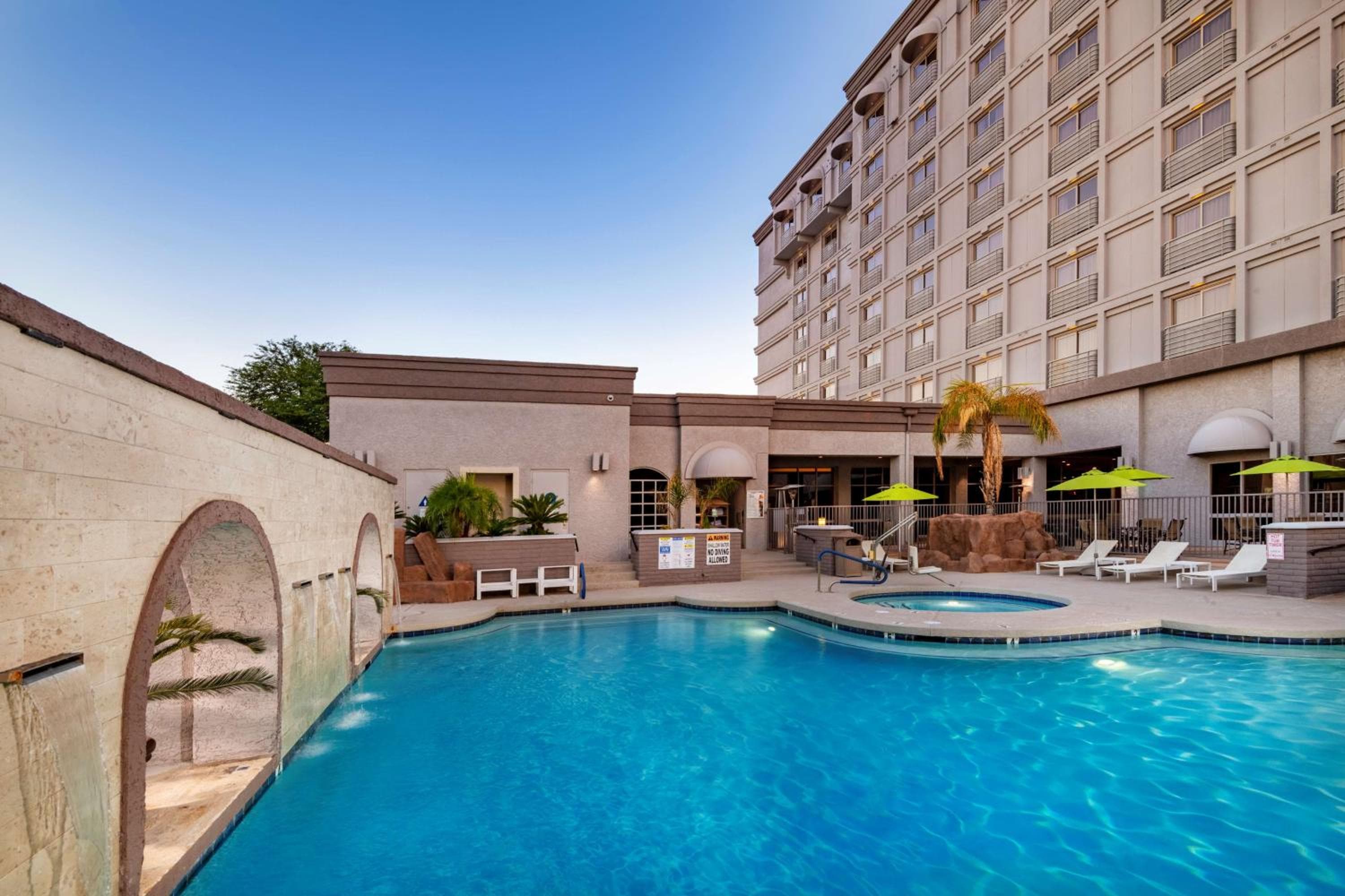 Doubletree by Hilton Phoenix Mesa