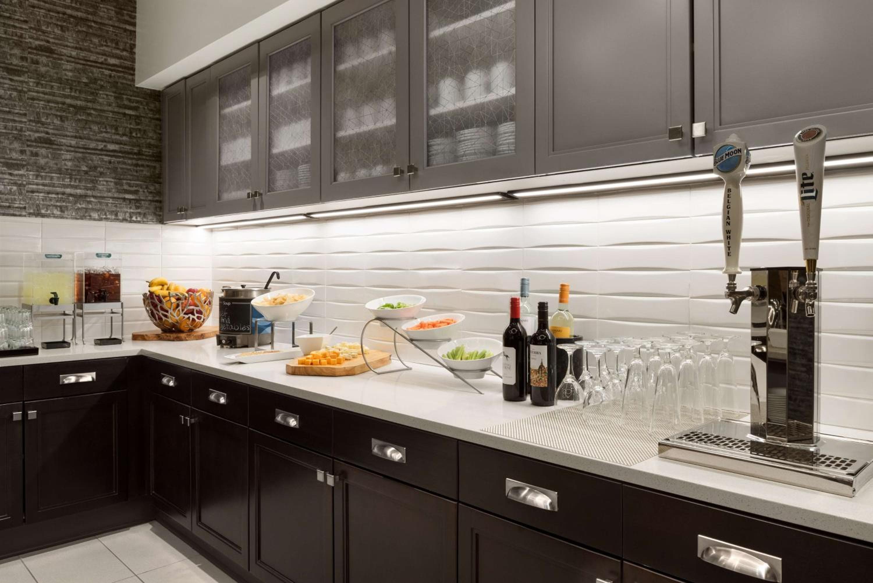 Homewood Suites By Hilton Milwaukee Downtown