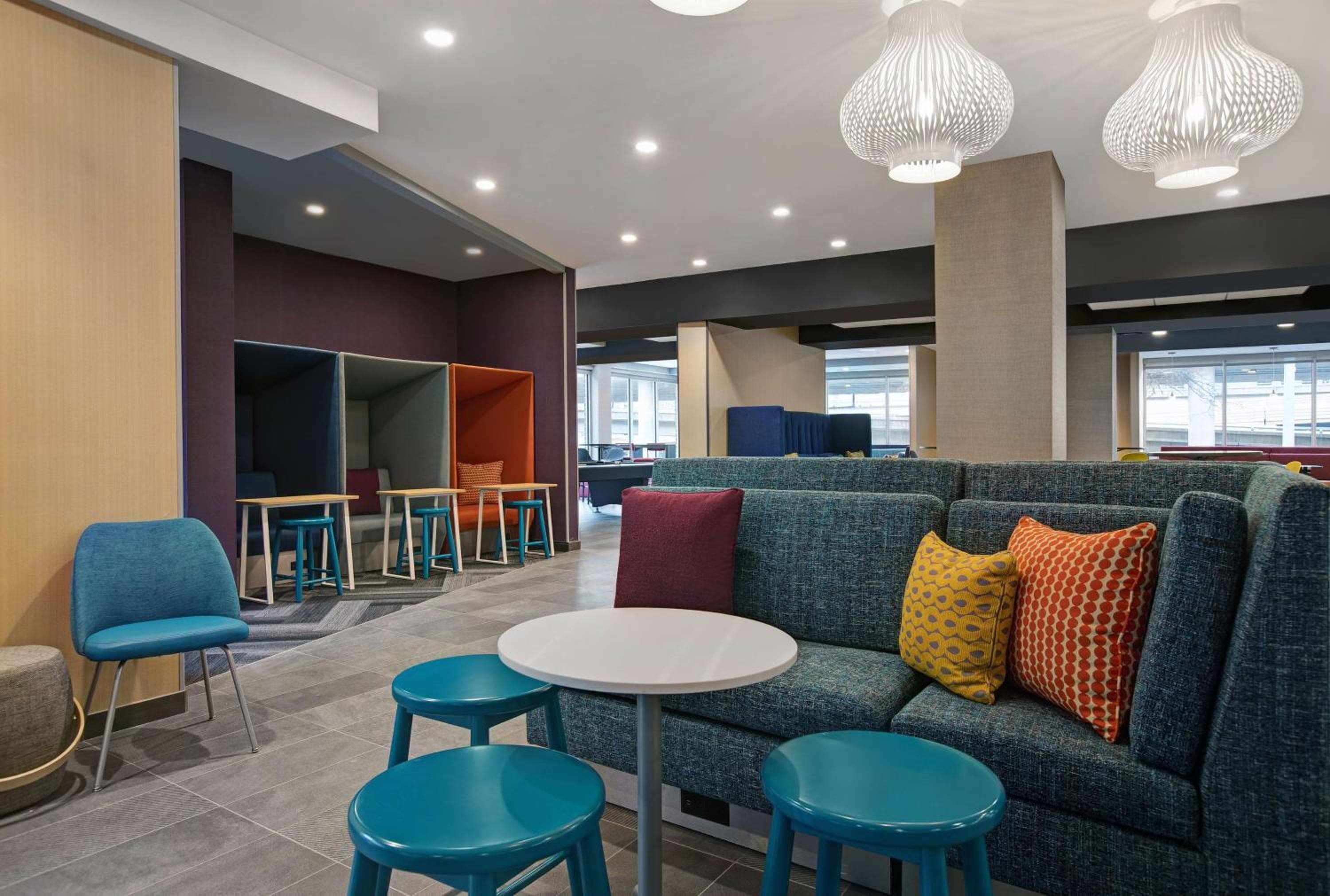 Home2 Suites By Hilton Milwaukee Downtown