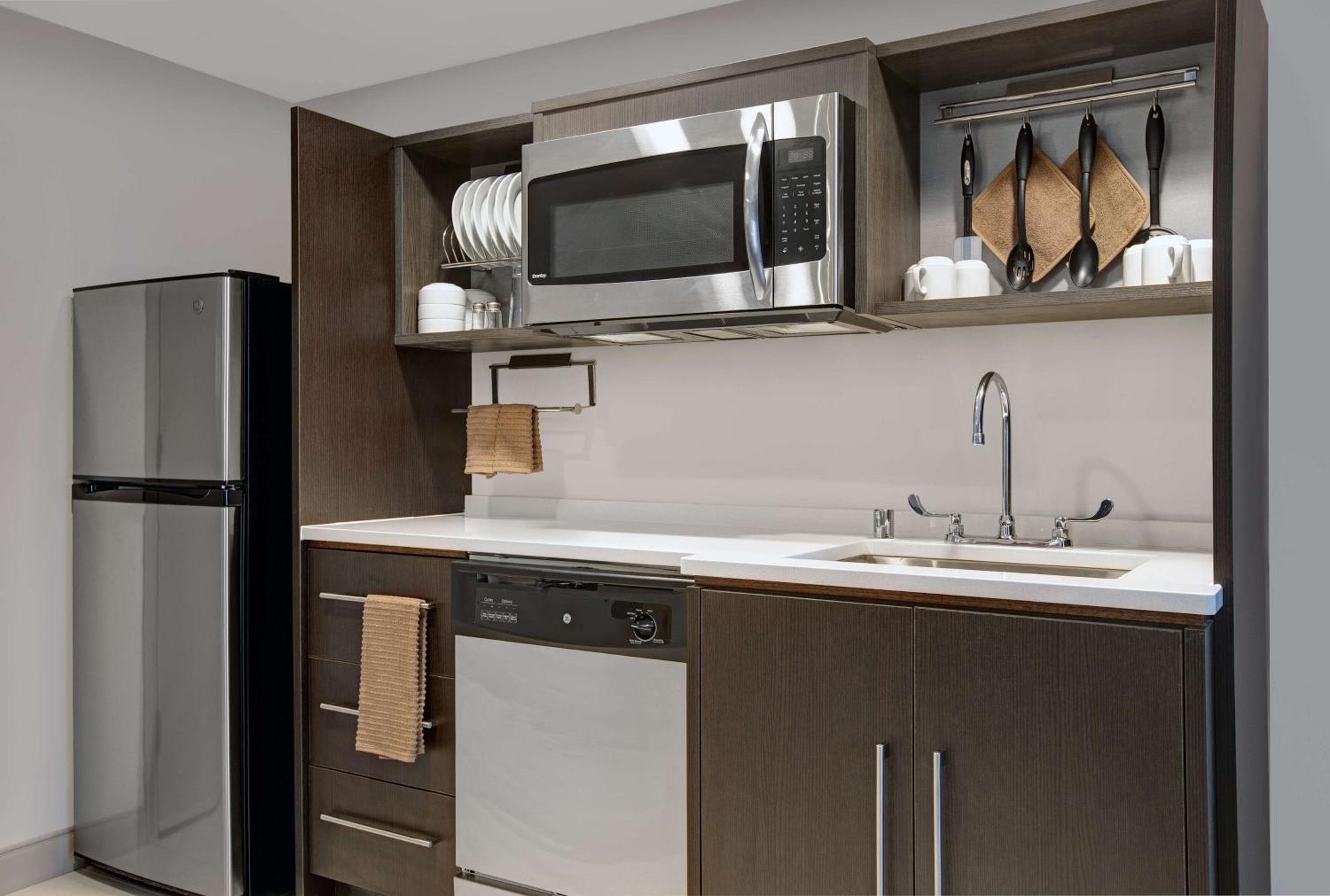Home2 Suites By Hilton Milwaukee Downtown