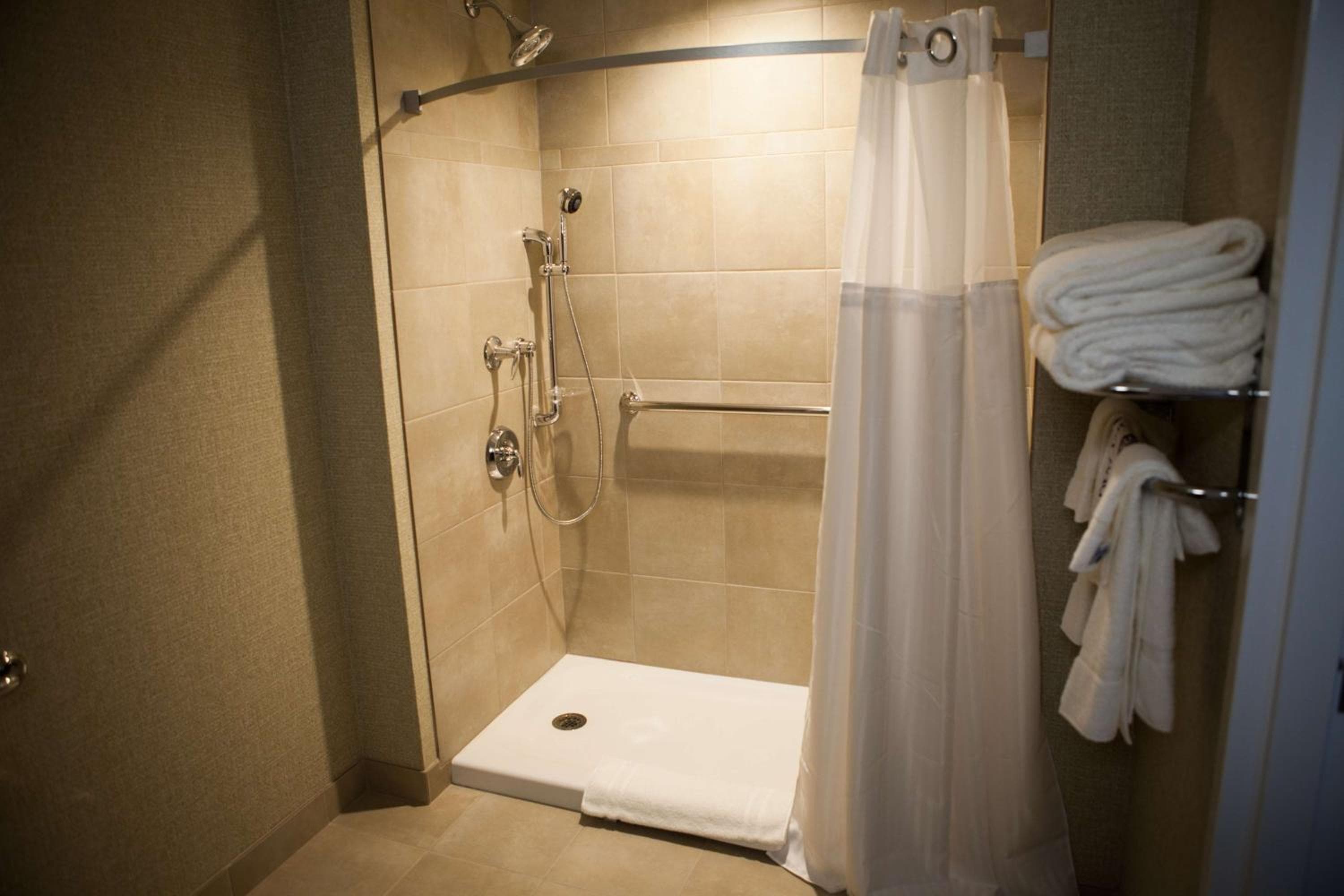 Best Western Plus Service Inn & Suites
