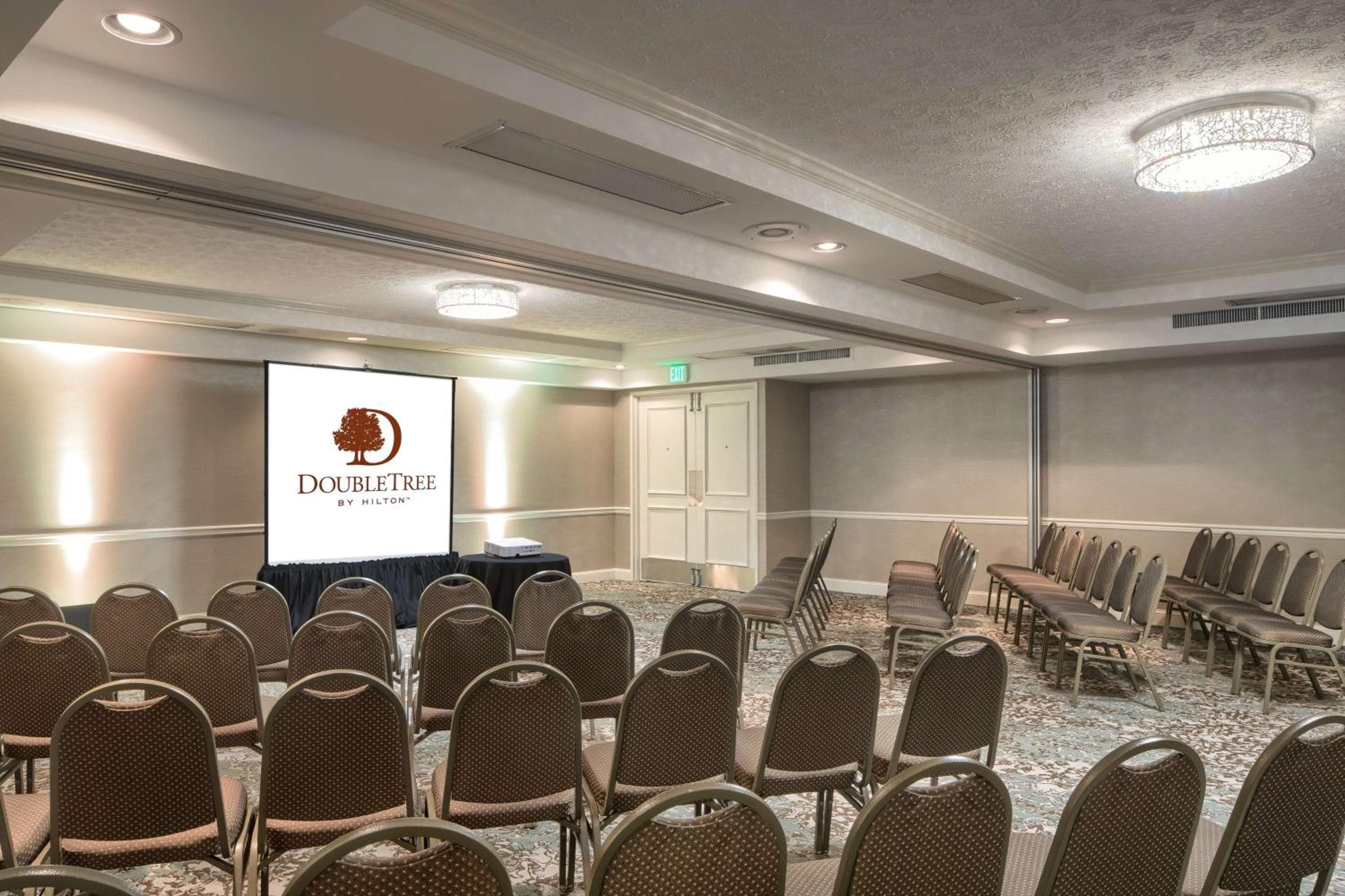 DoubleTree by Hilton Philadelphia Airport