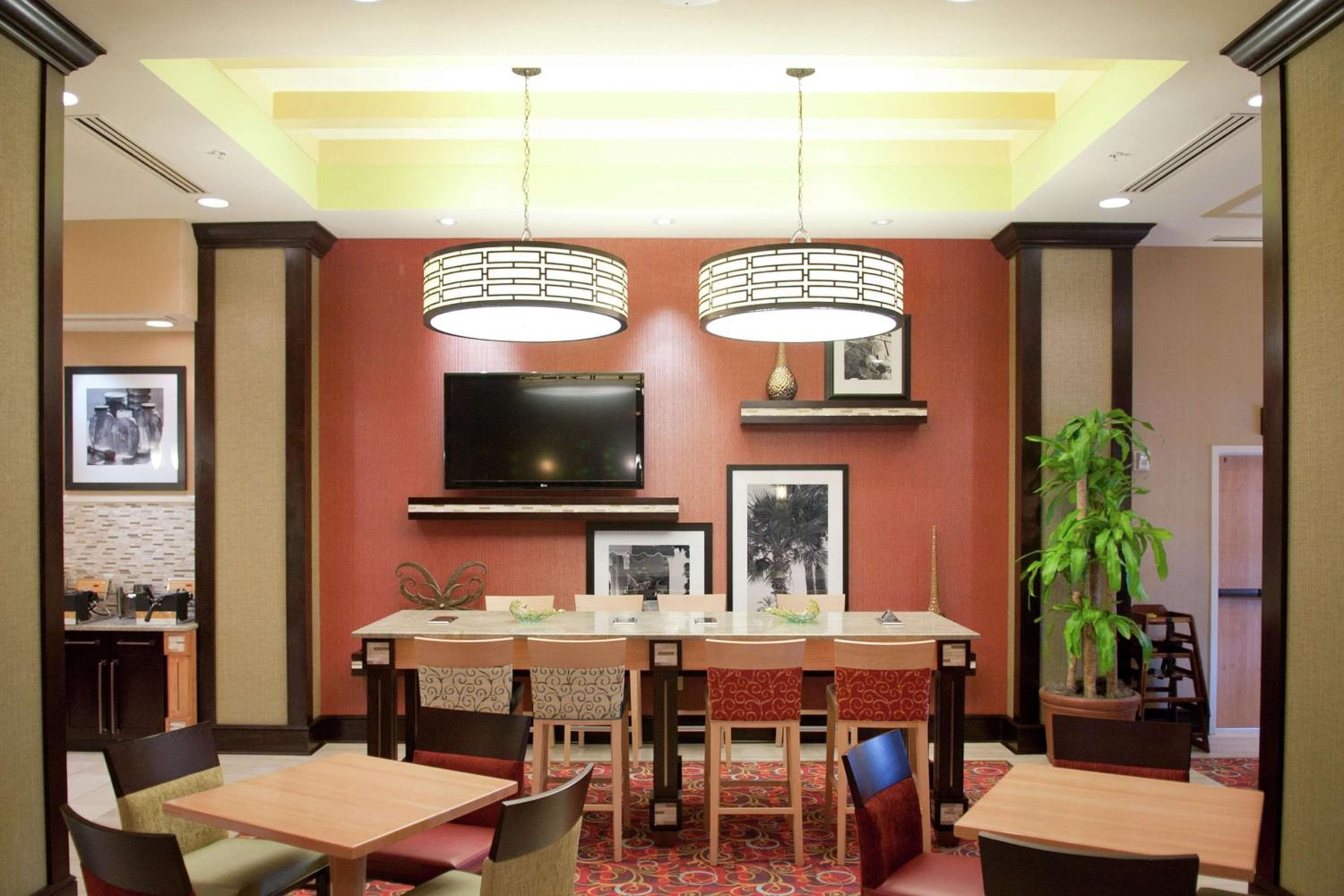 Hampton Inn & Suites St. Petersburg/Downtown