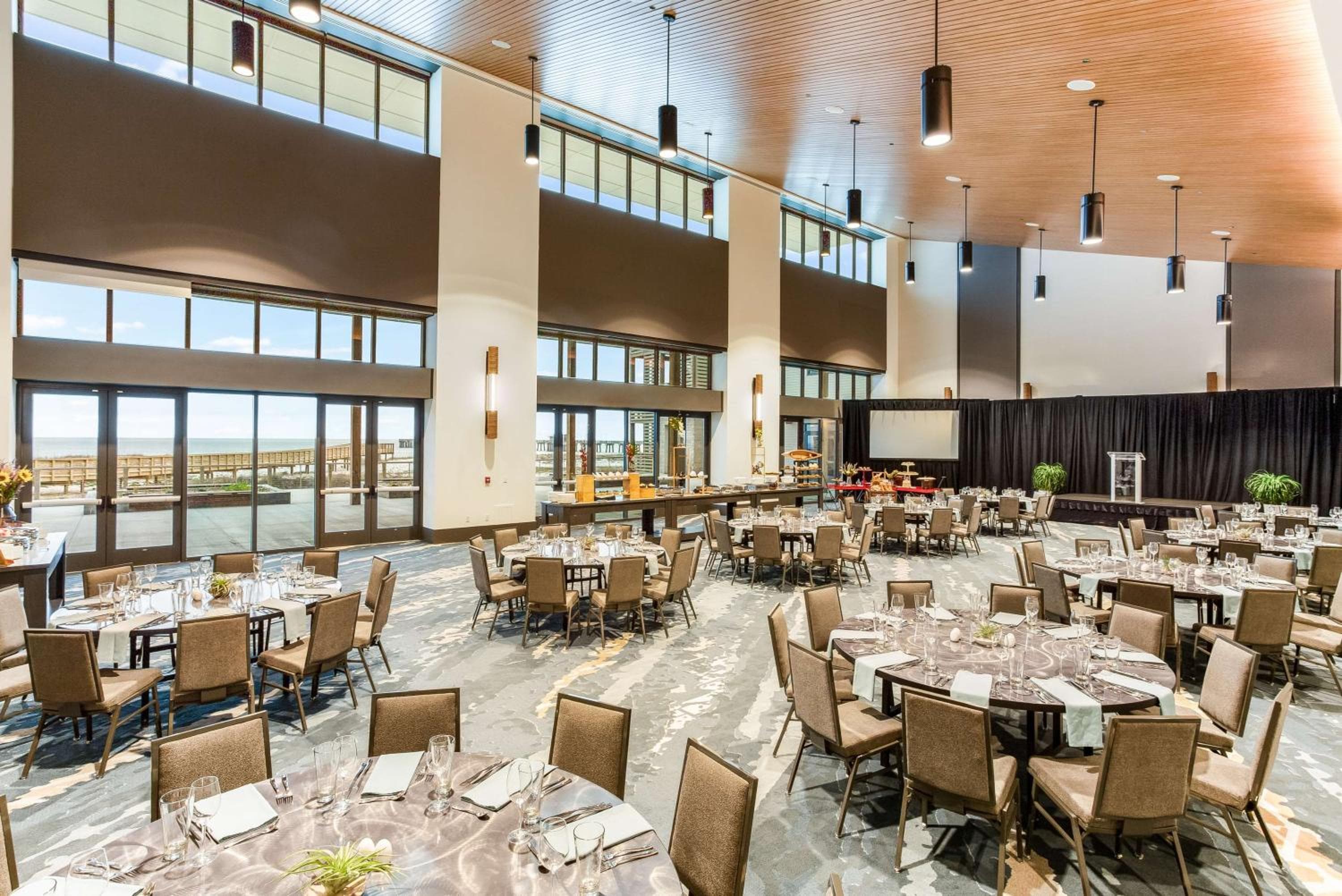 The Lodge at Gulf State Park, A Hilton Hotel