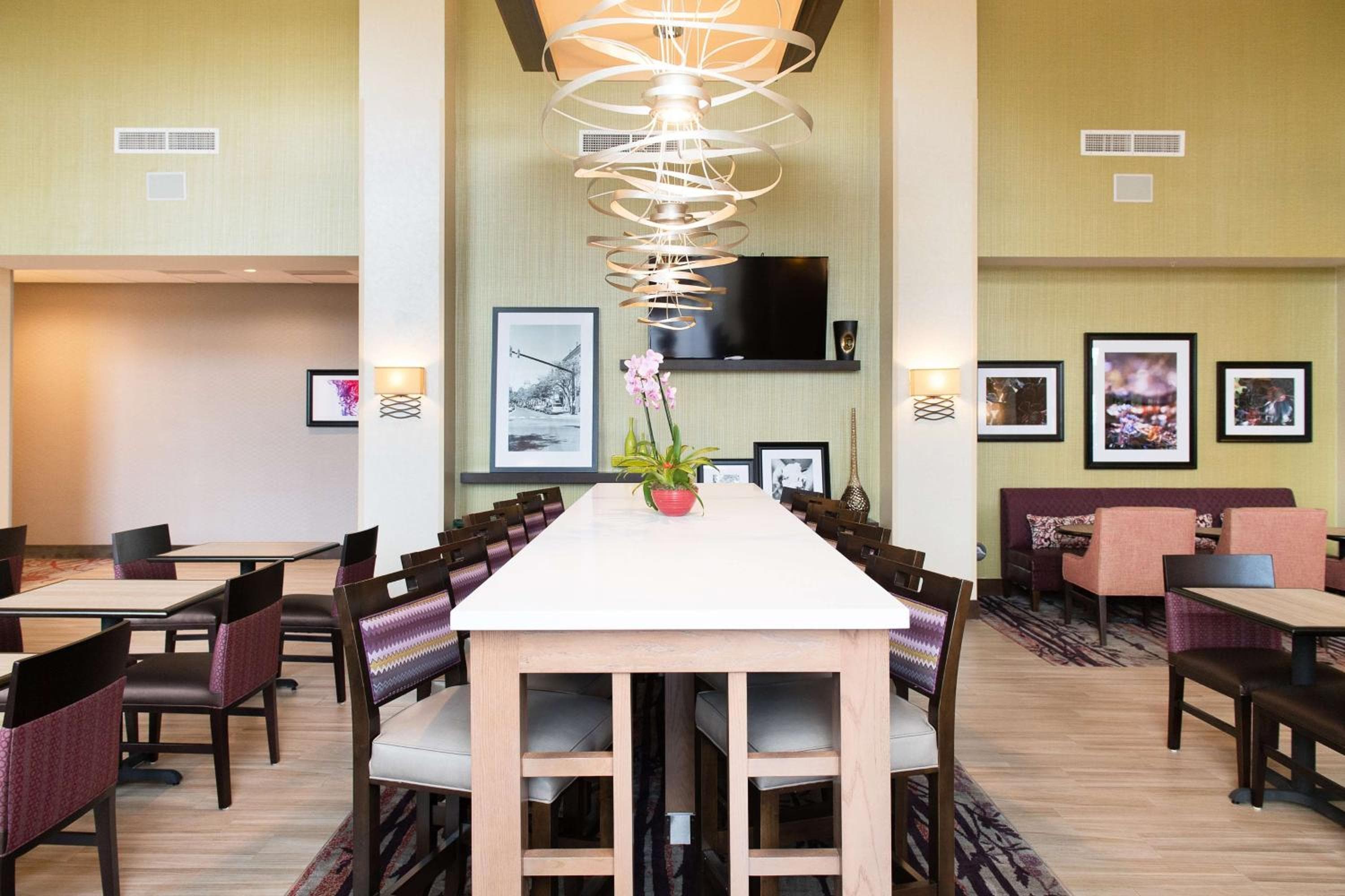 Hampton Inn & Suites Walterboro