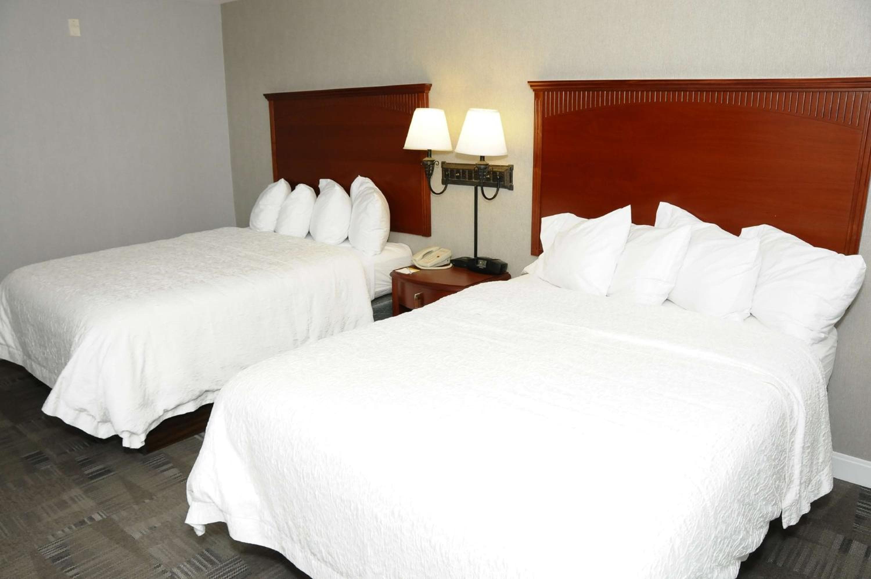 Hampton Inn & Suites Redding
