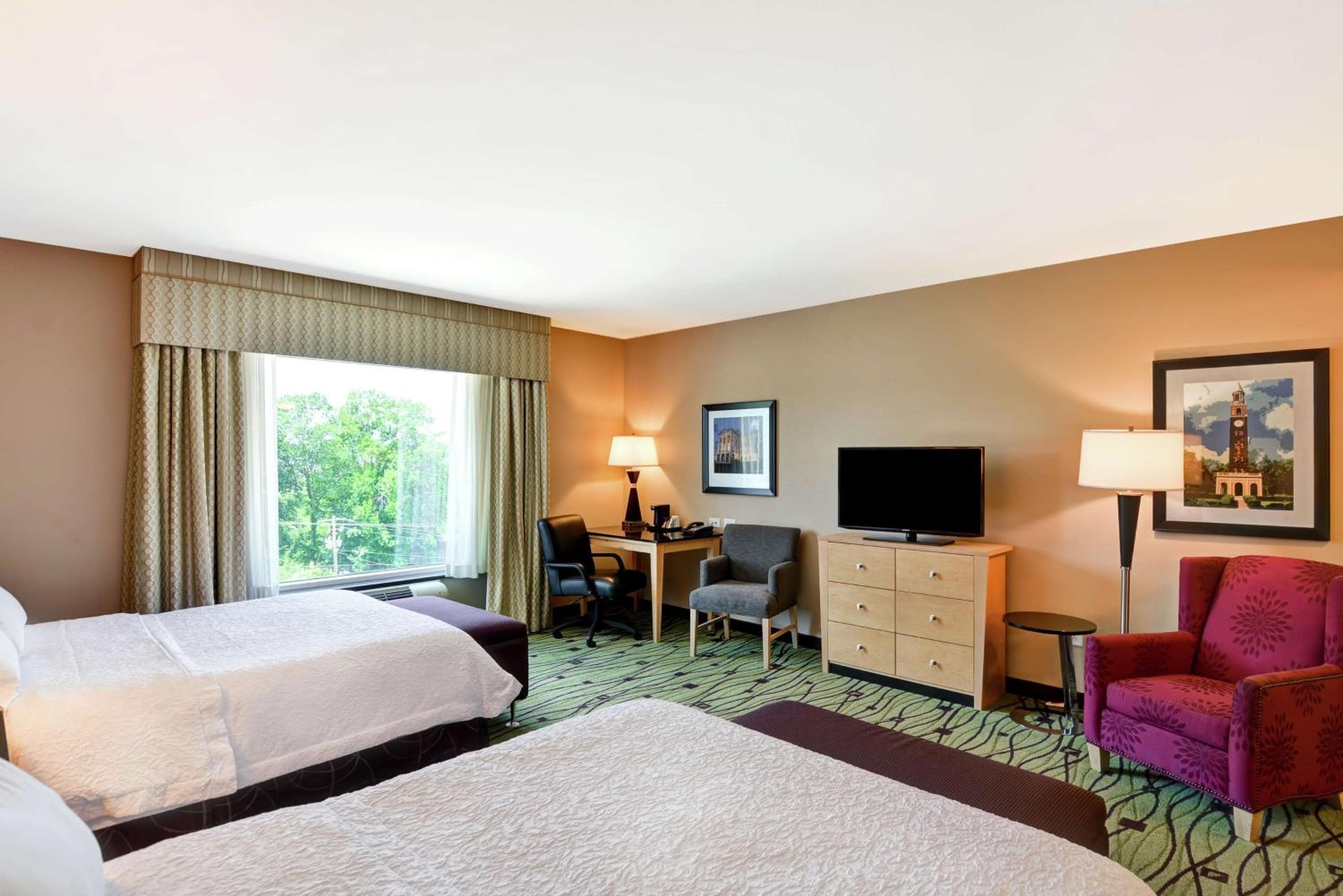 Hampton Inn & Suites Crabtree