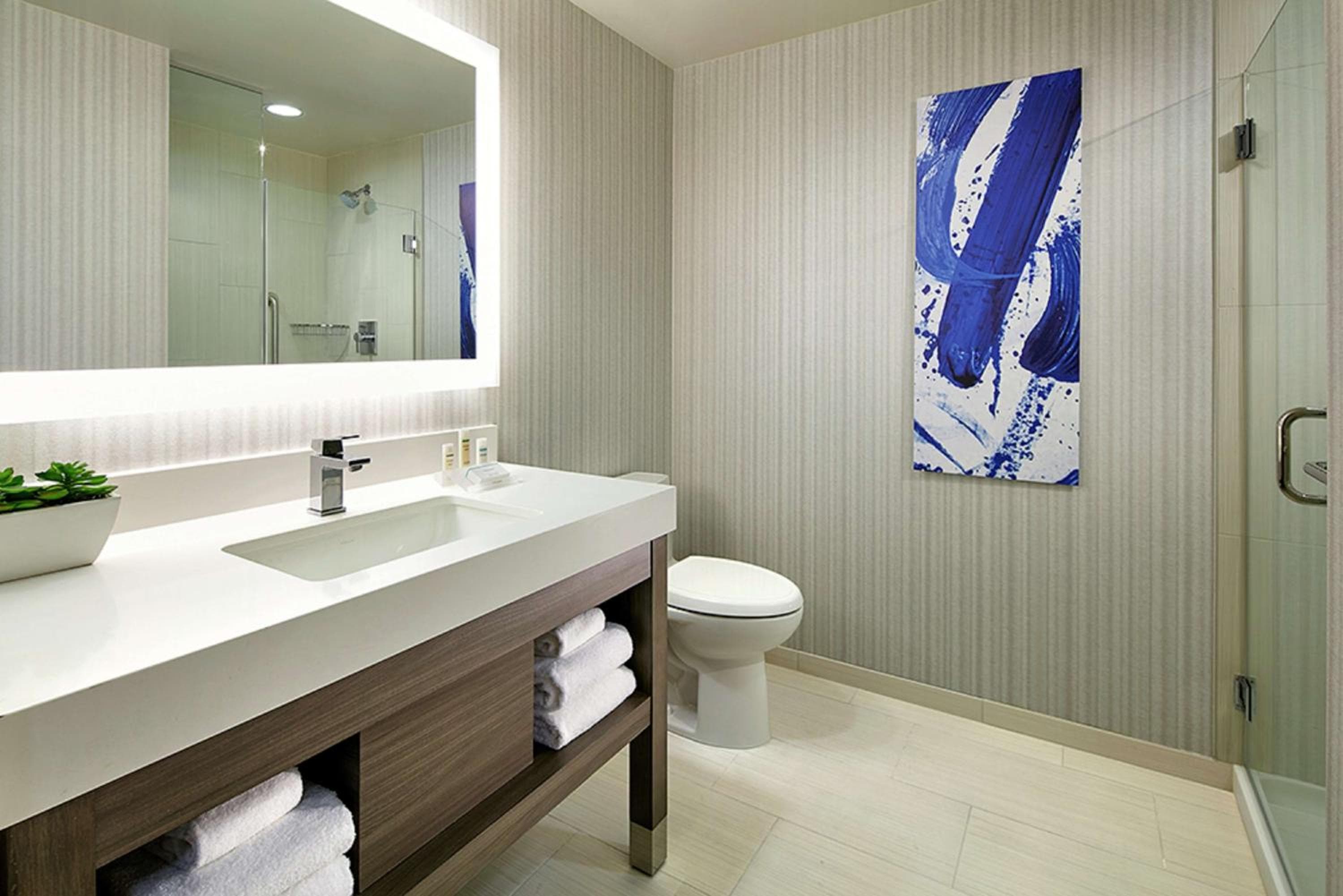 Hilton Garden Inn San Diego Downtown/Bayside, CA