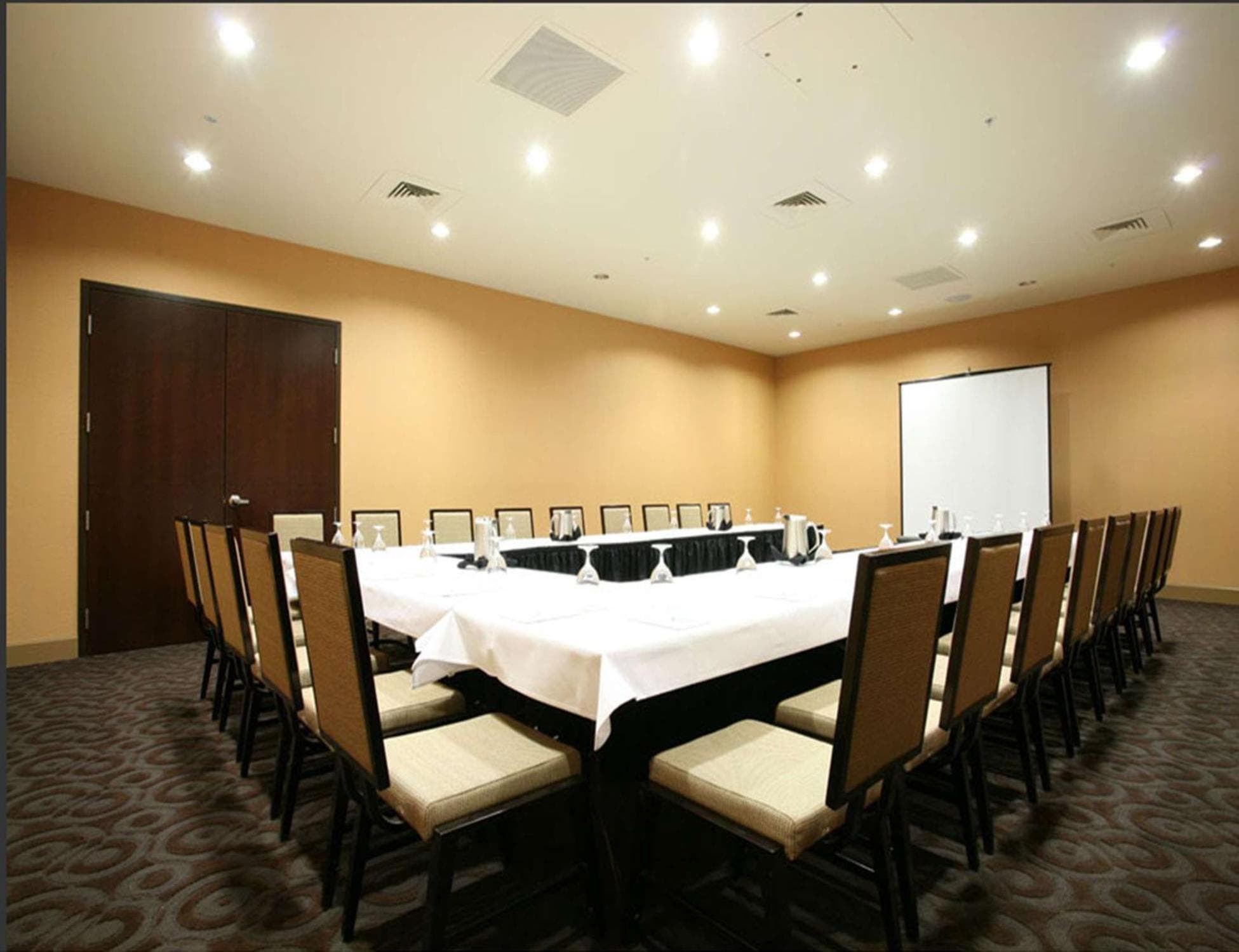 Embassy Suites by Hilton Salt Lake West Valley City