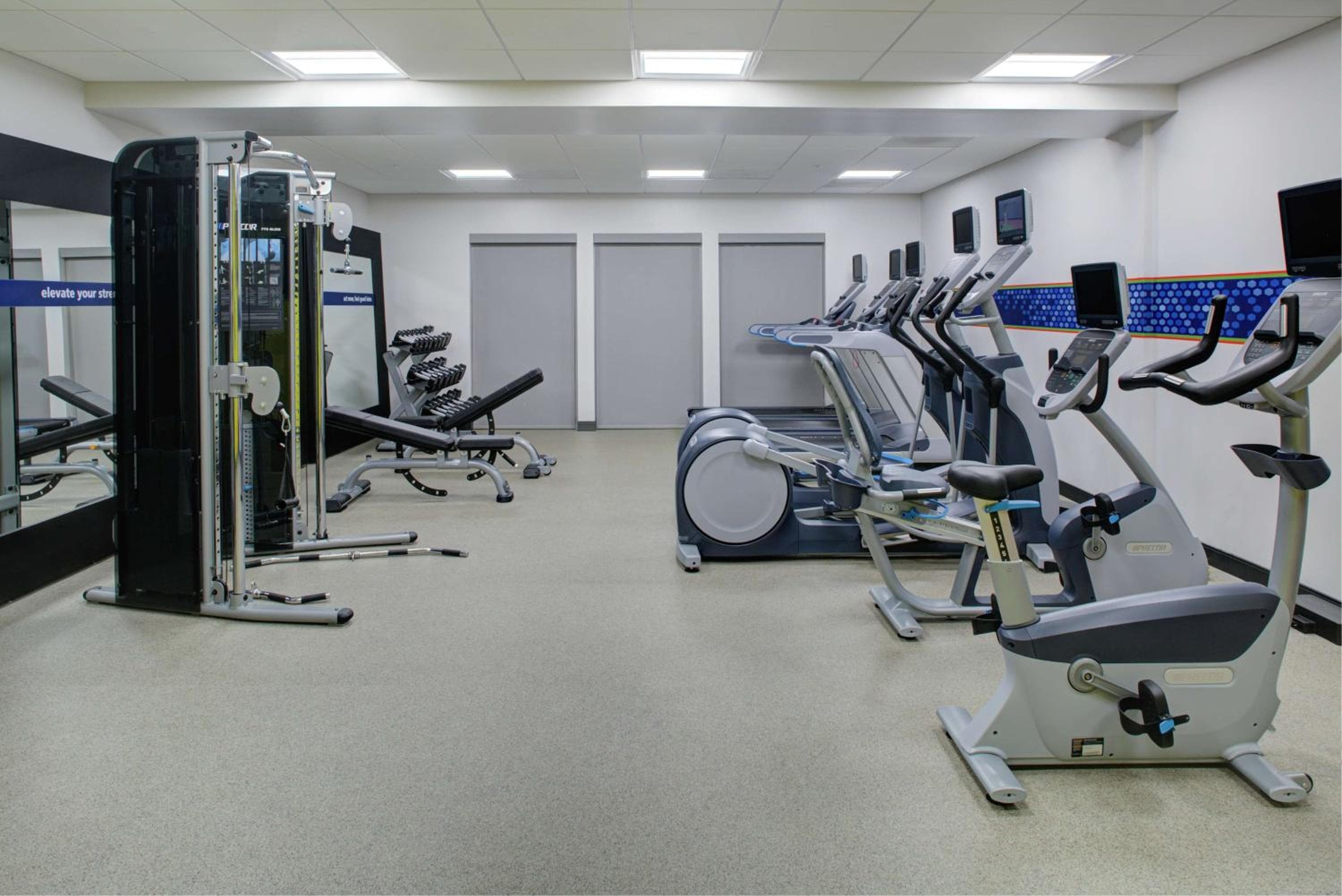 Hampton Inn & Suites Irvine/Orange County Airport