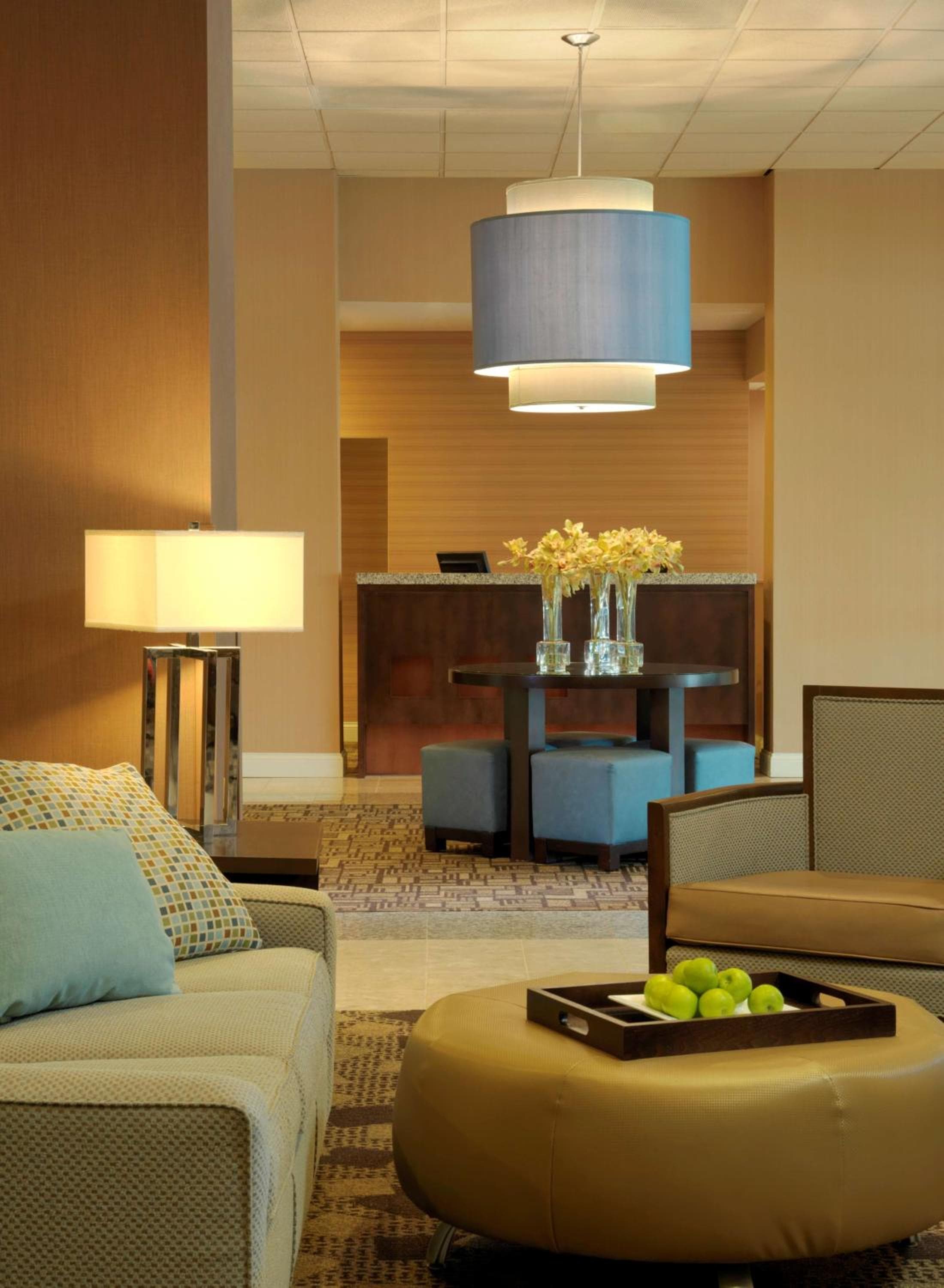 DoubleTree by Hilton St. Louis at Westport