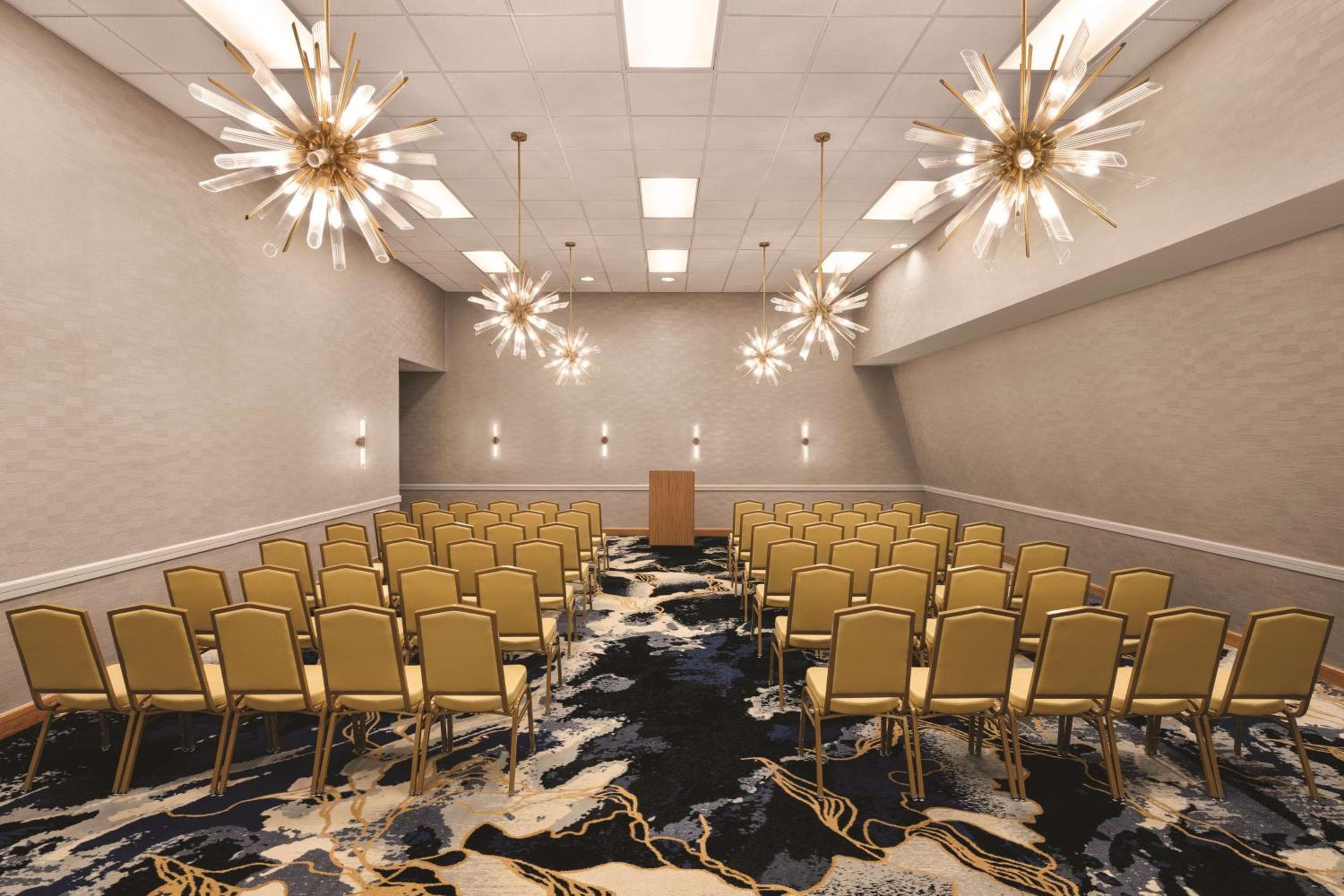 DoubleTree by Hilton Tampa Rocky Point Waterfront