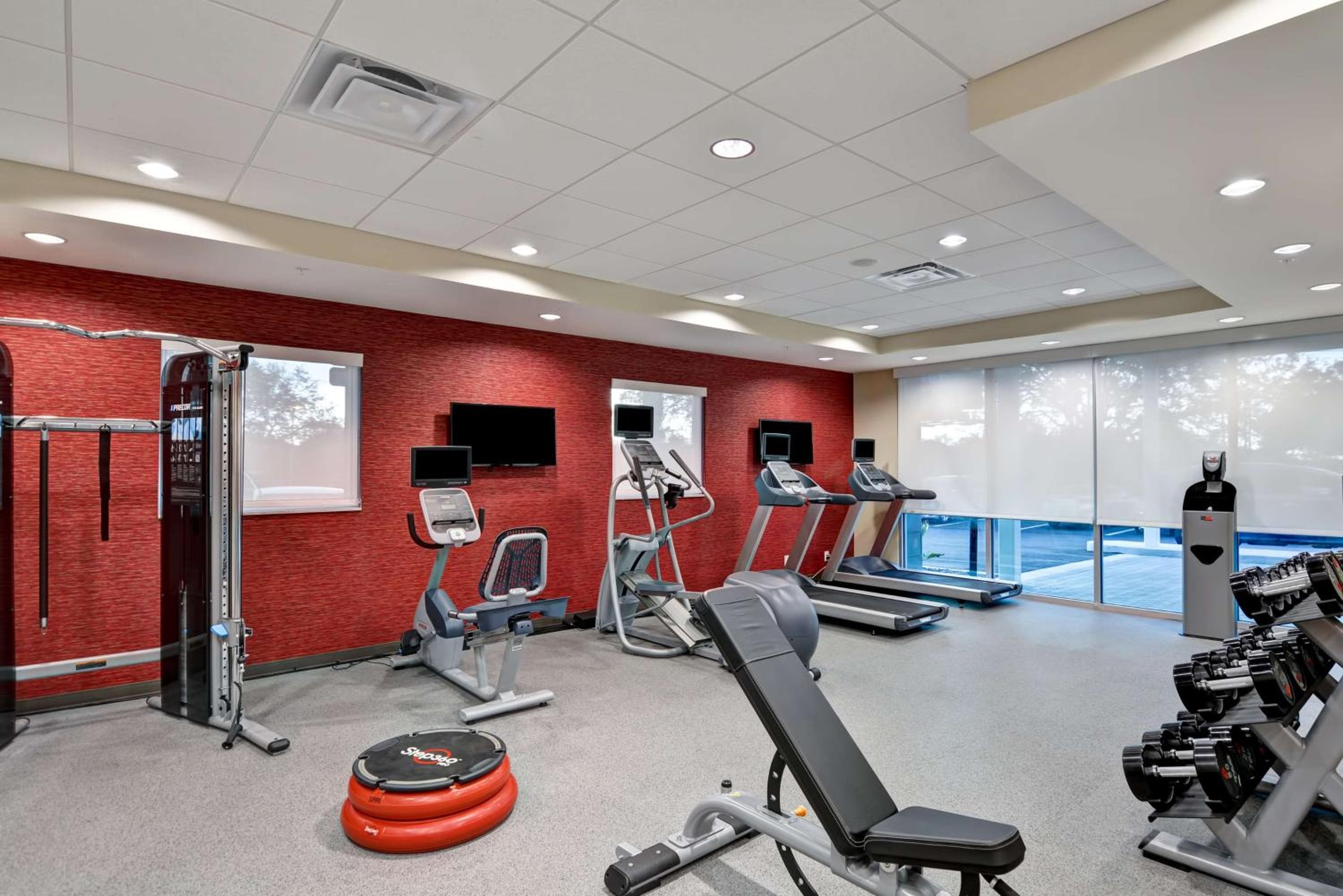 Home2 Suites By Hilton Tampa USF Near Busch Gardens