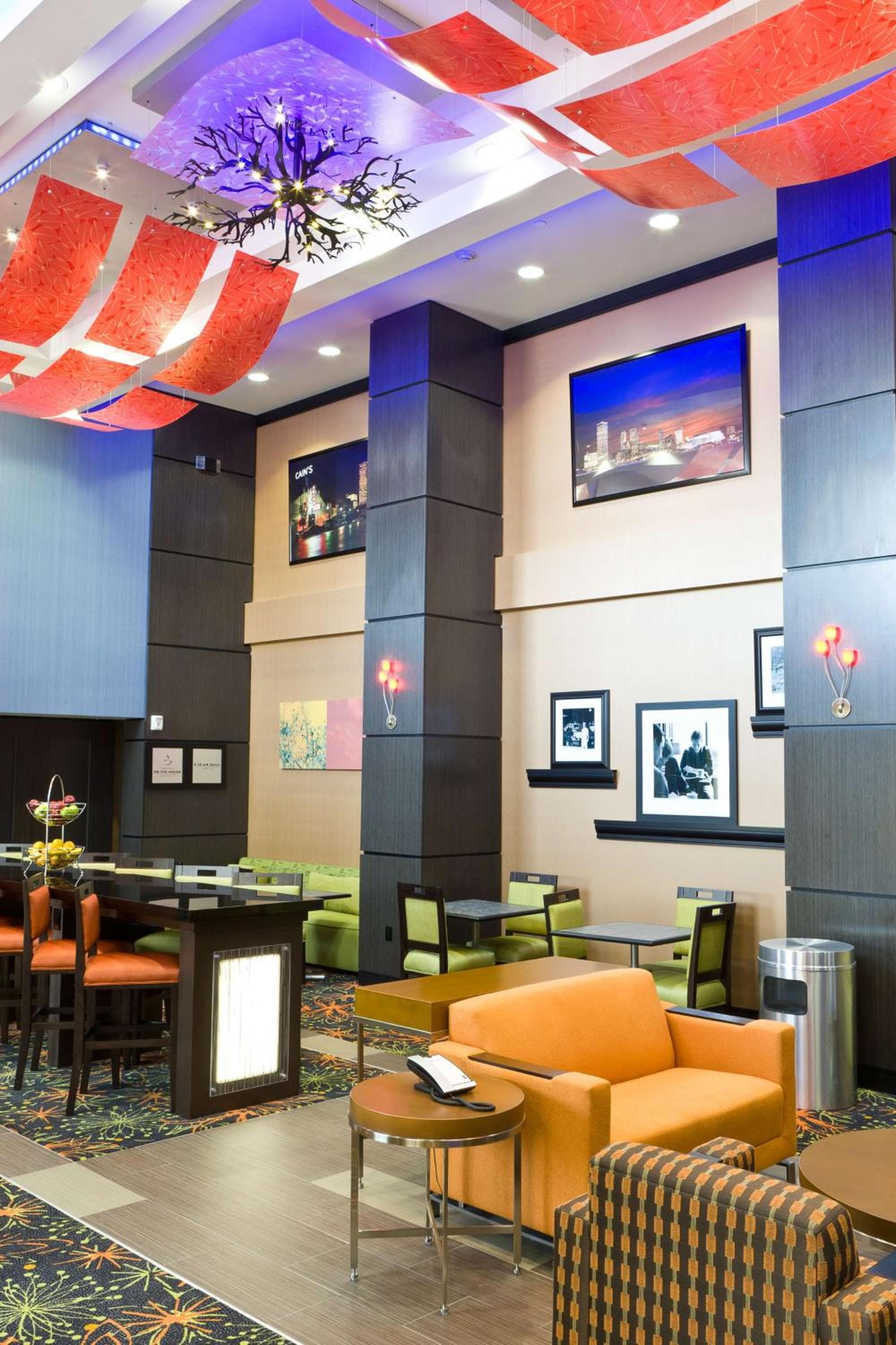 Hampton Inn and Suites Tulsa Central