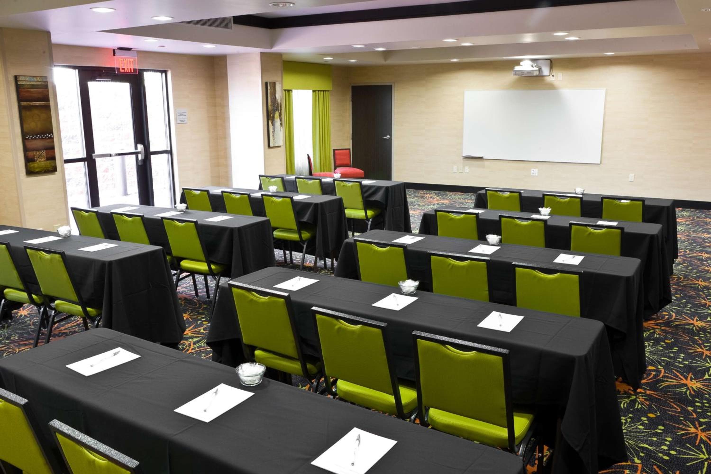 Hampton Inn and Suites Tulsa Central