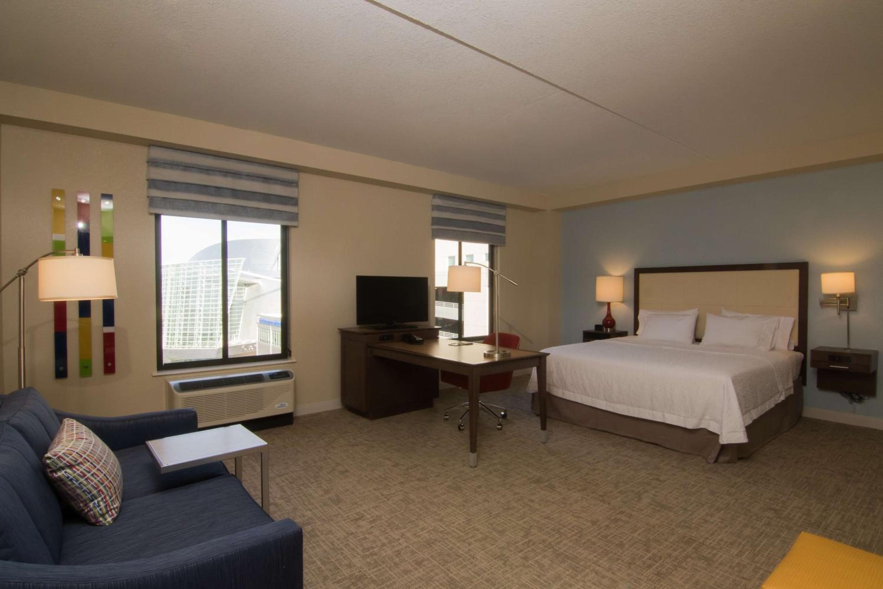 Hampton Inn & Suites Tulsa Downtown, Ok