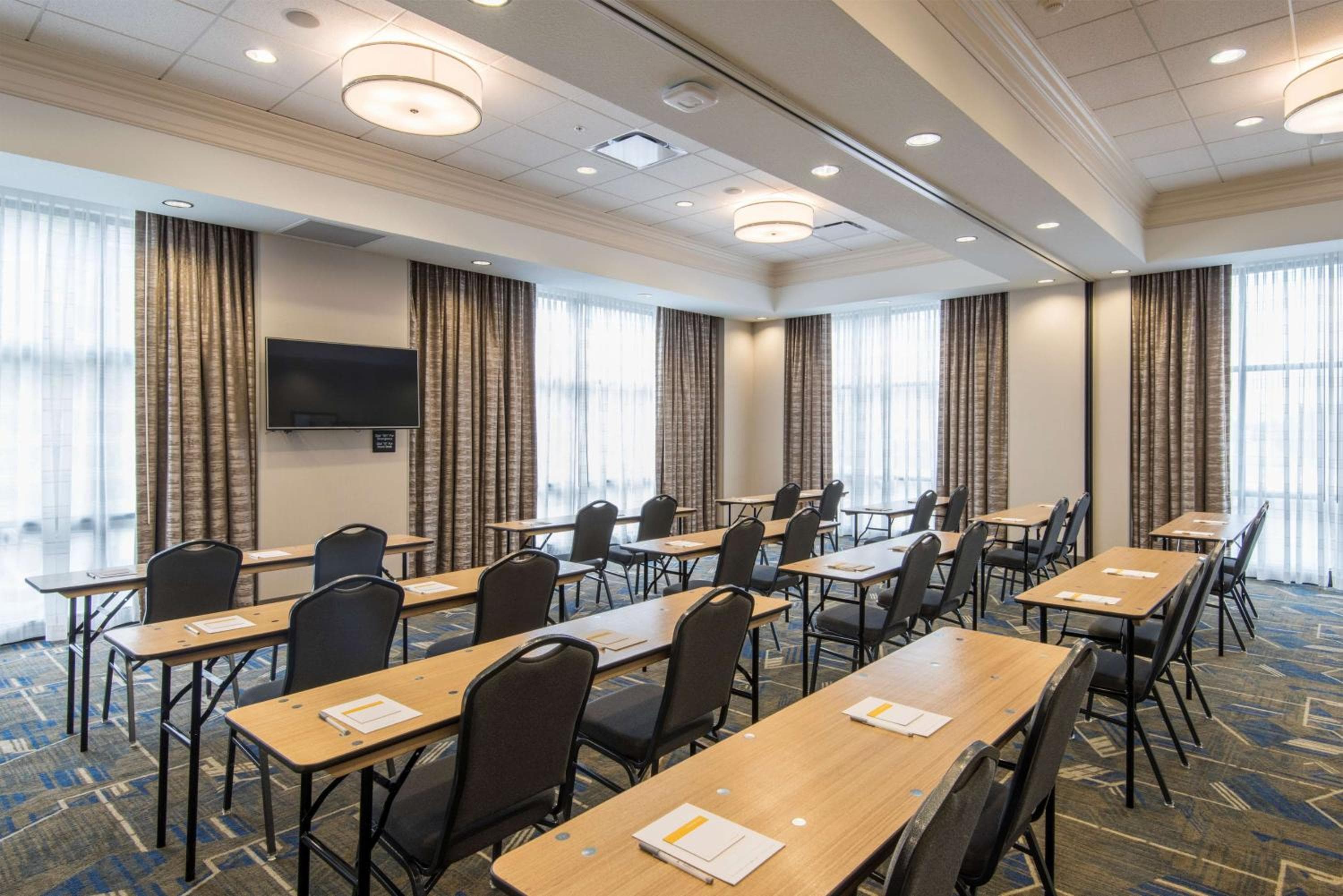 Hampton Inn & Suites Tulsa Downtown, Ok