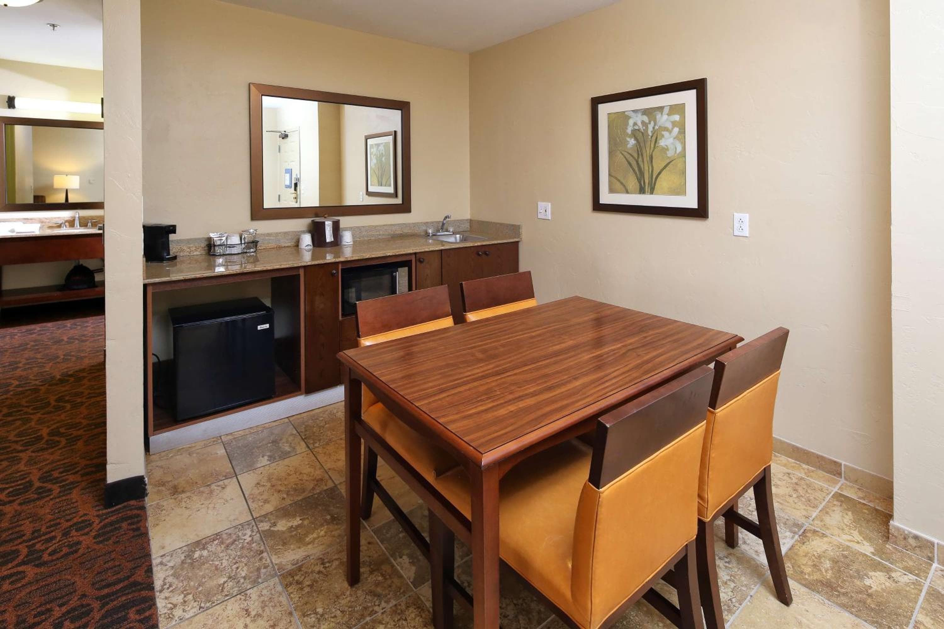 Hampton Inn & Suites Tucson Mall