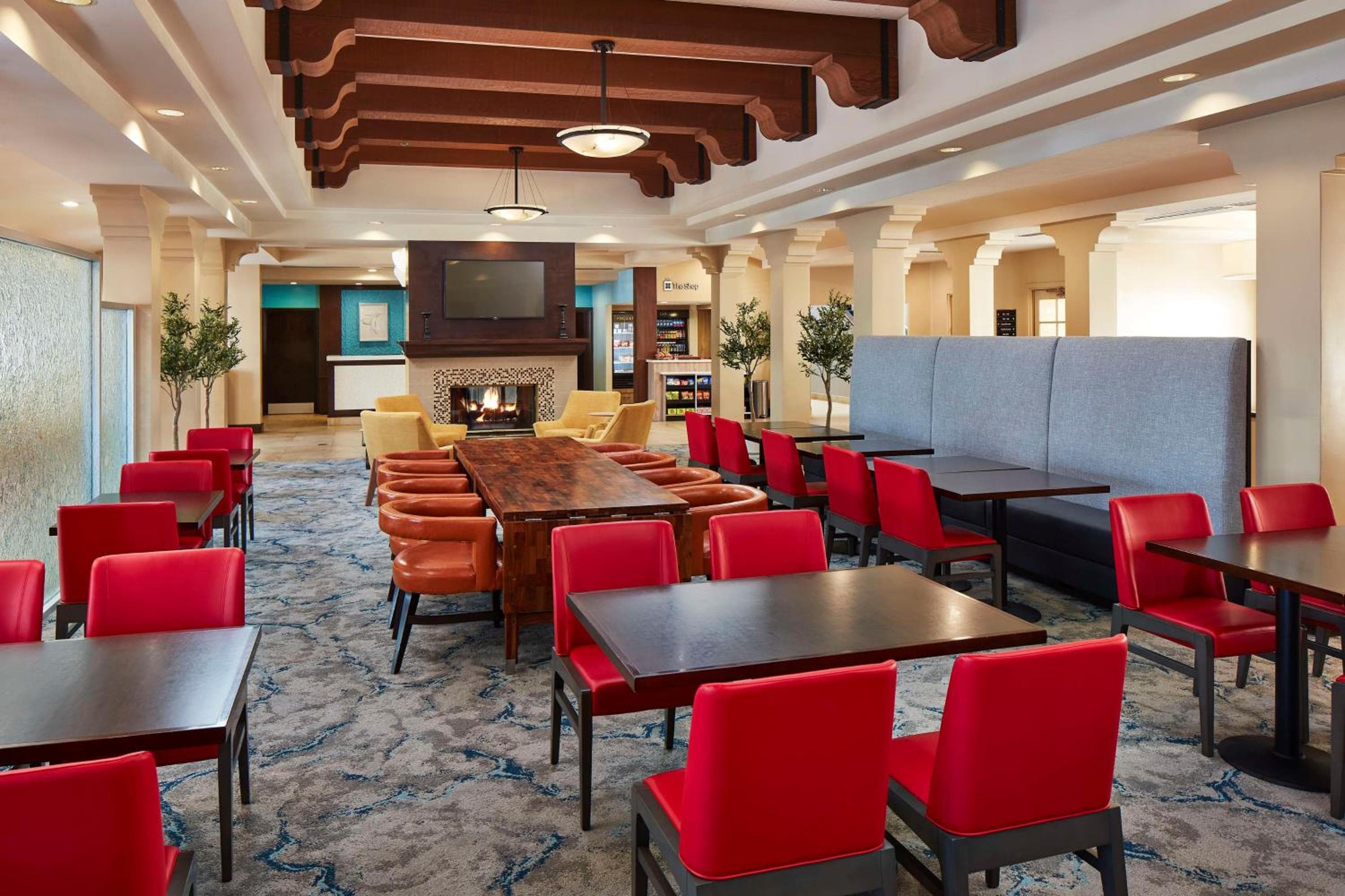 Hilton Garden Inn Valencia Six Flags