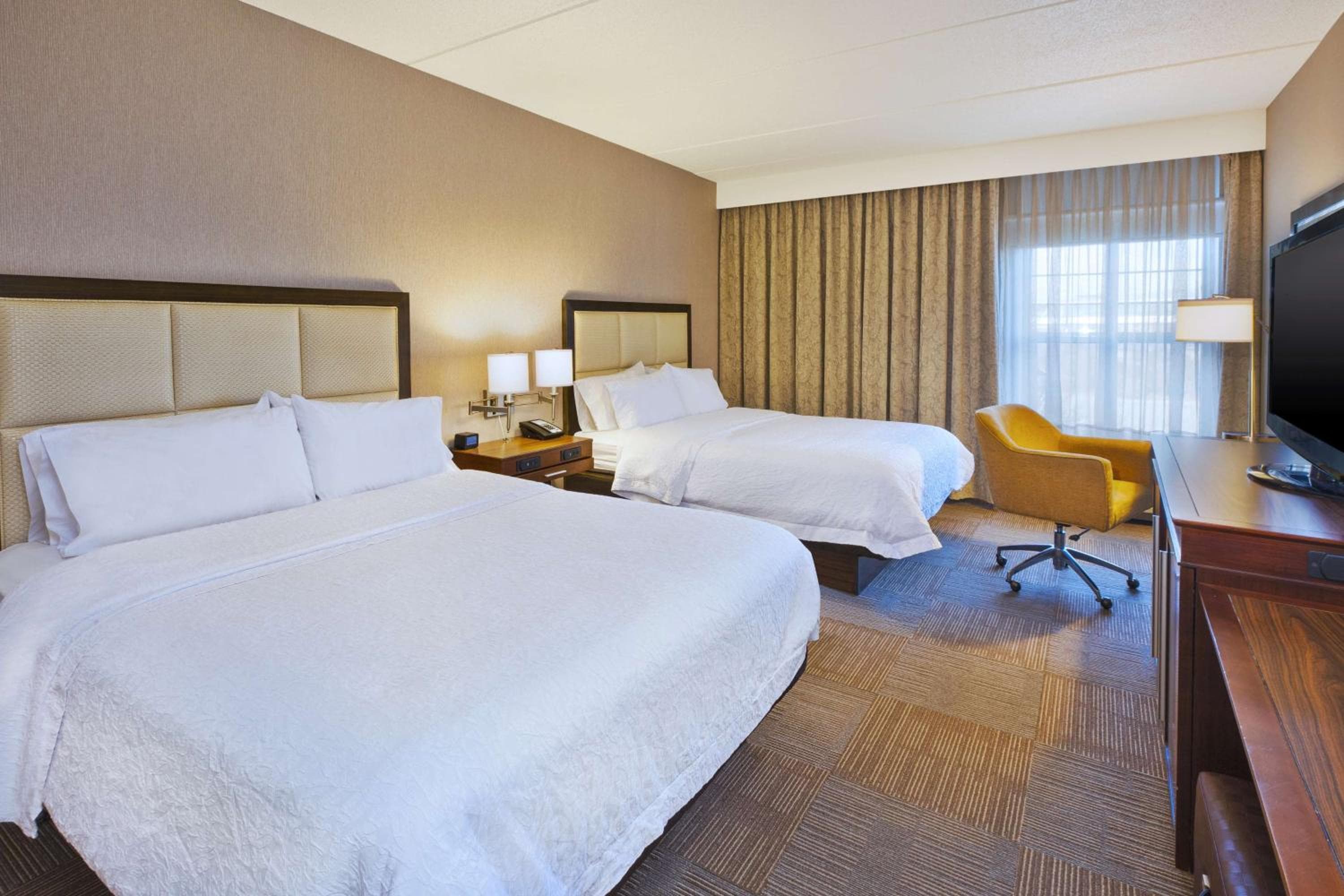 Hampton Inn & Suites Providence-Warwick Airport