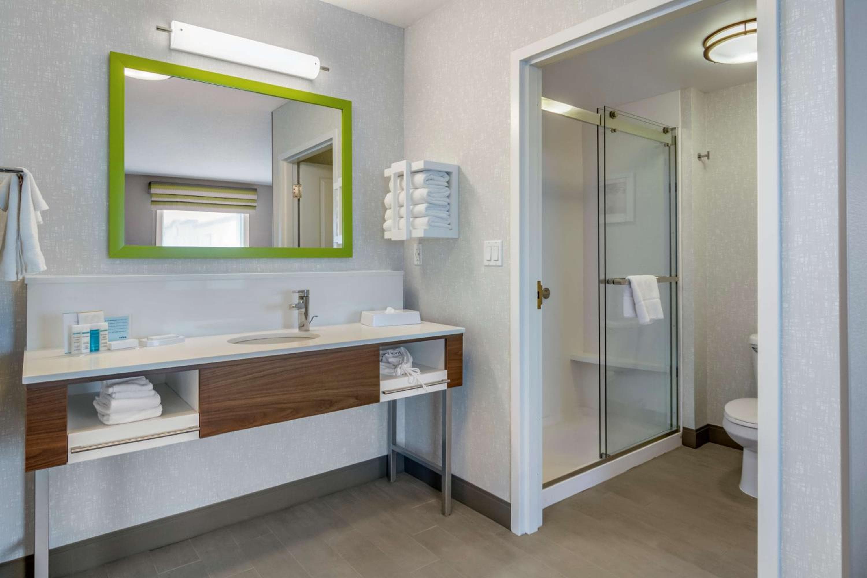 Hampton Inn & Suites Edmonton/West