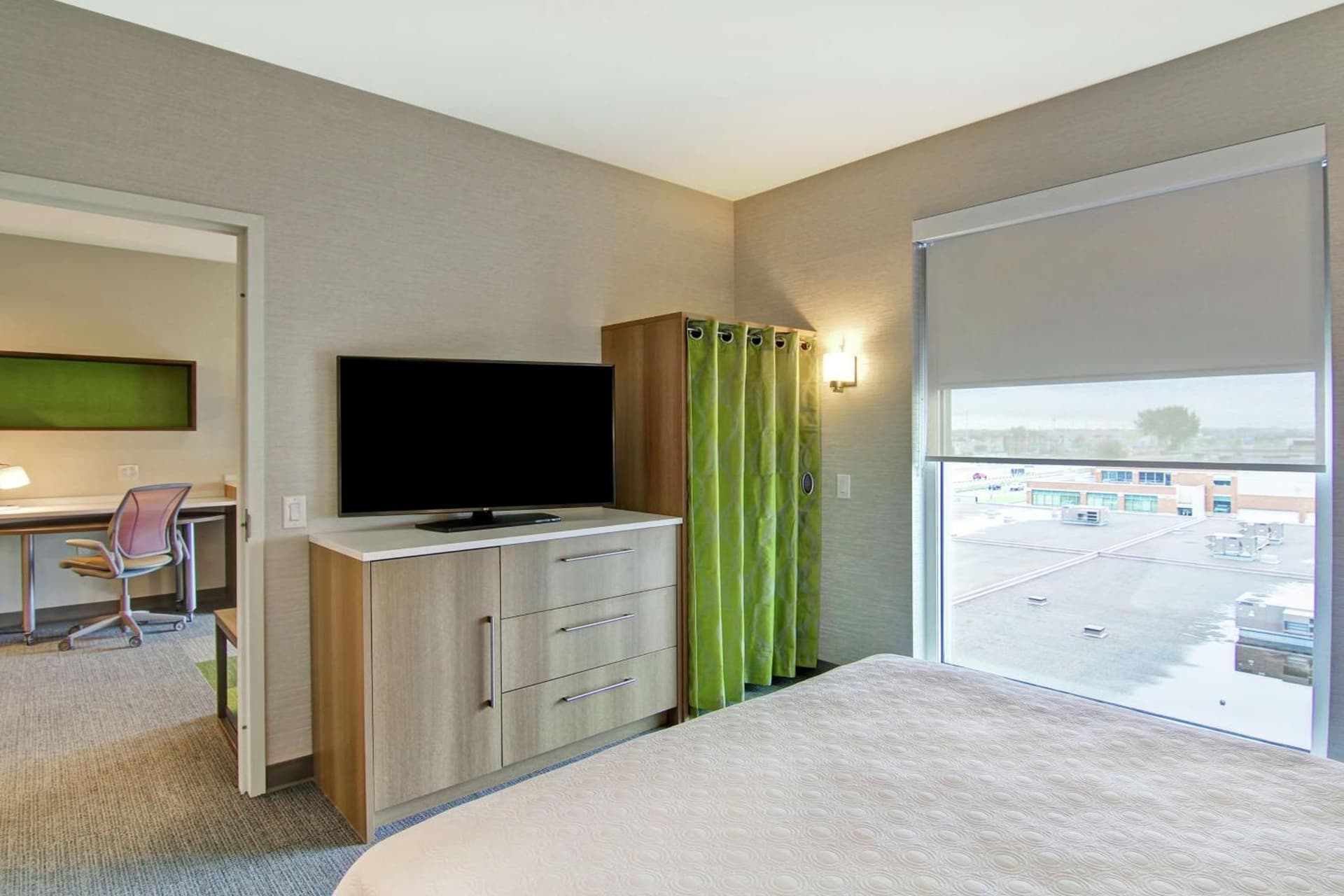 Home2 Suites By Hilton Montreal Dorval