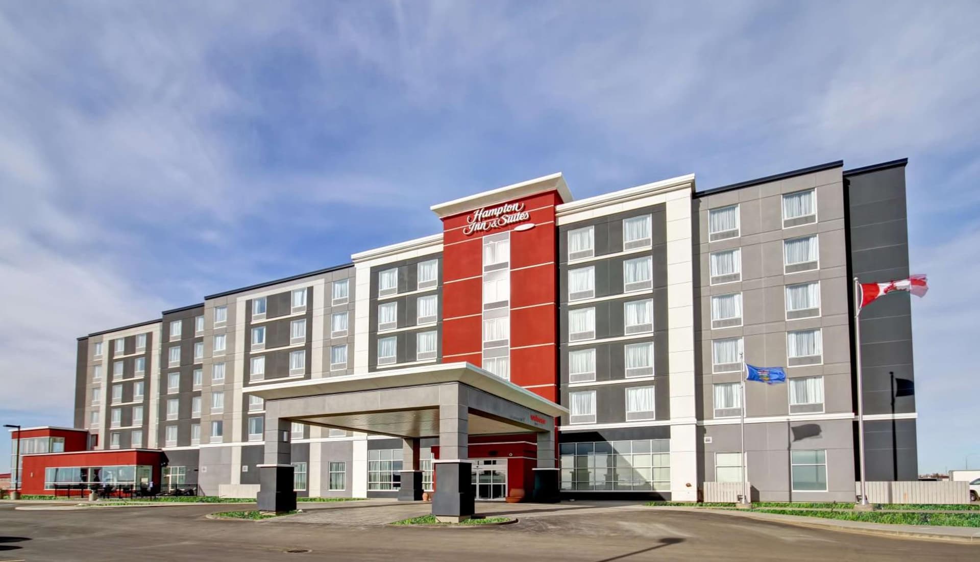 Hampton Inn & Suites - Medicine Hat