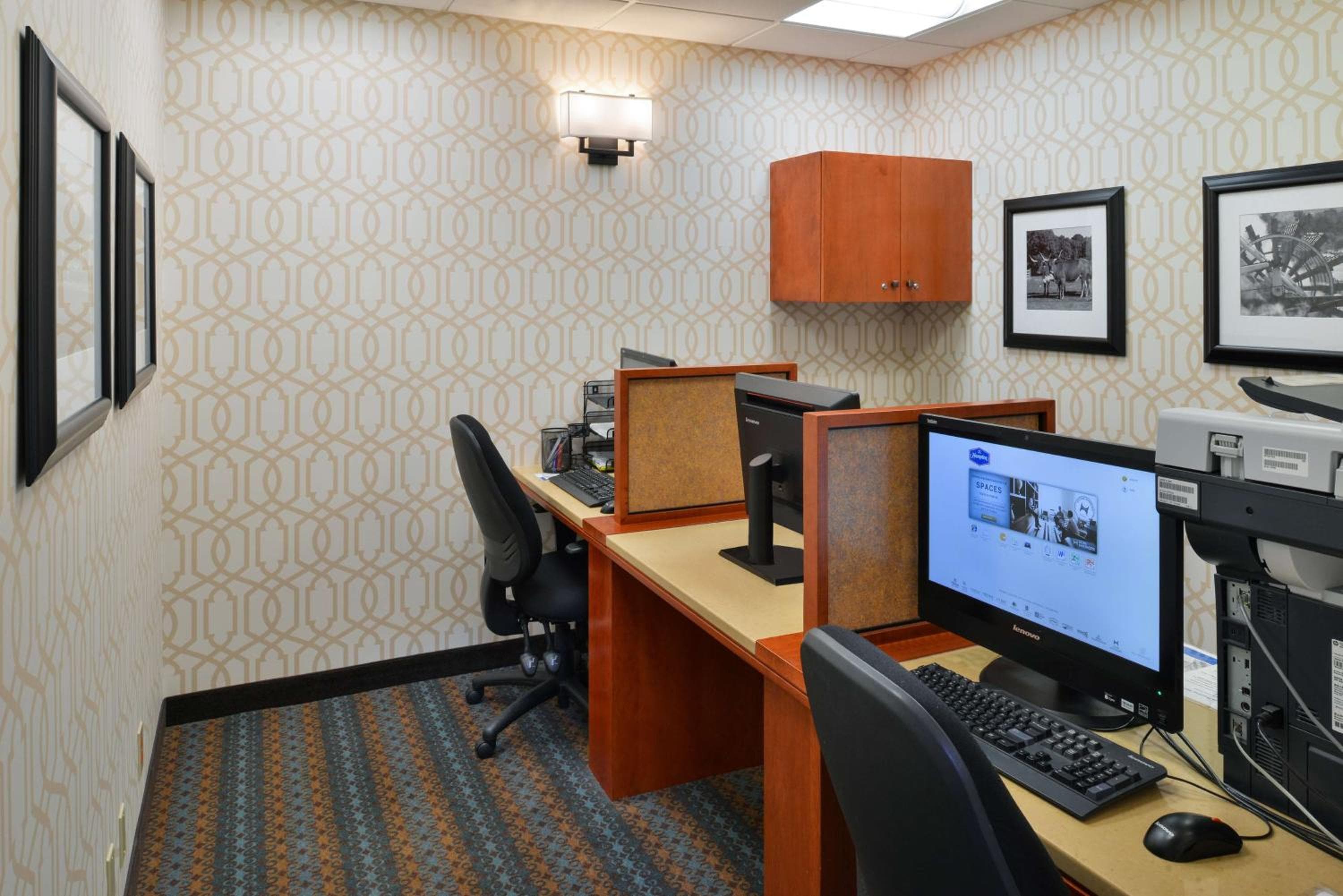Hampton Inn & Suites by Hilton Calgary University NW