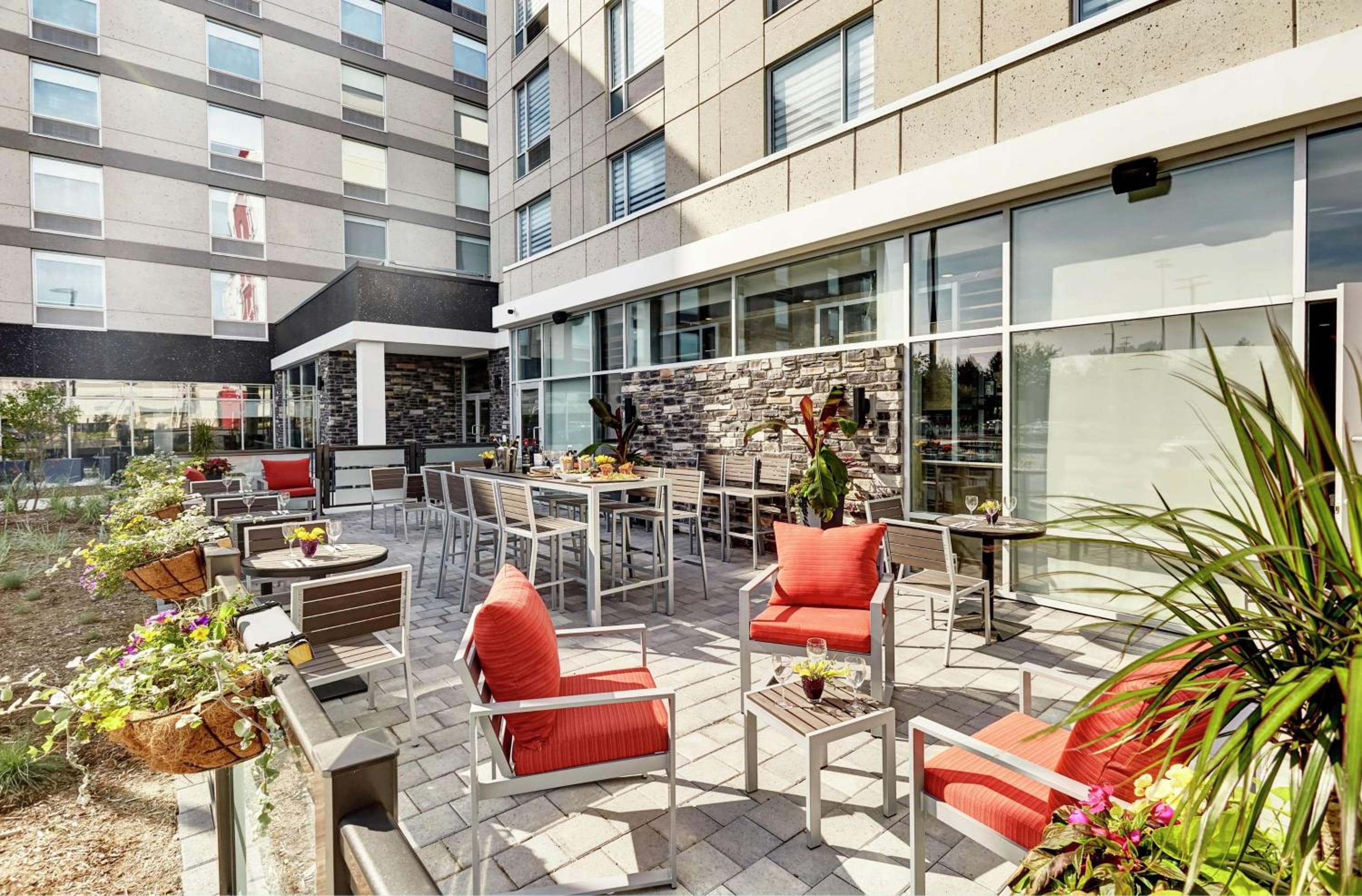 Hilton Garden Inn Toronto/Brampton West, Ontario, Canada