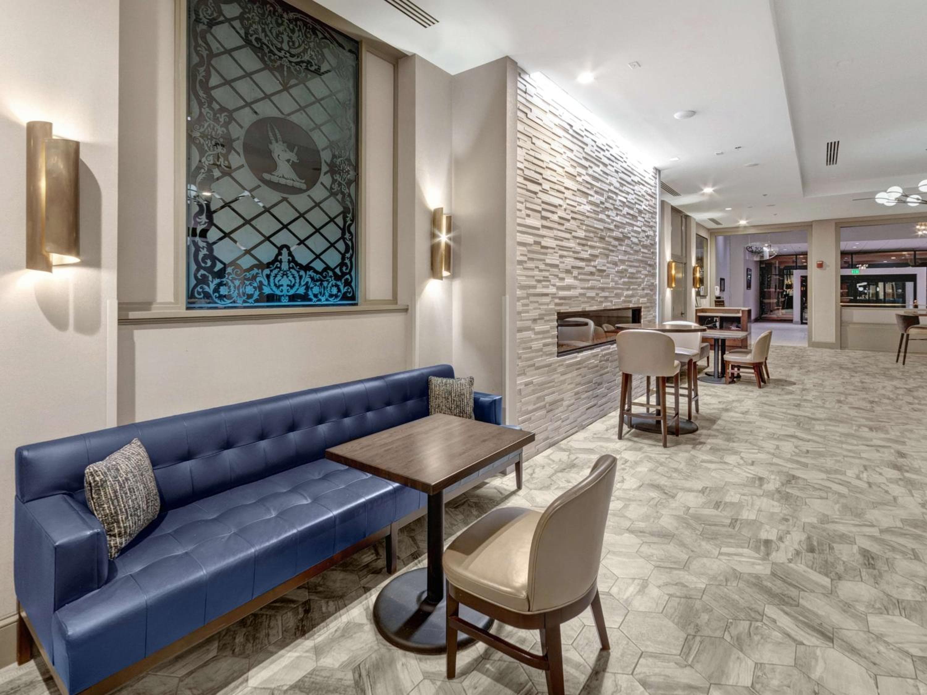 DoubleTree by Hilton Charlottesville