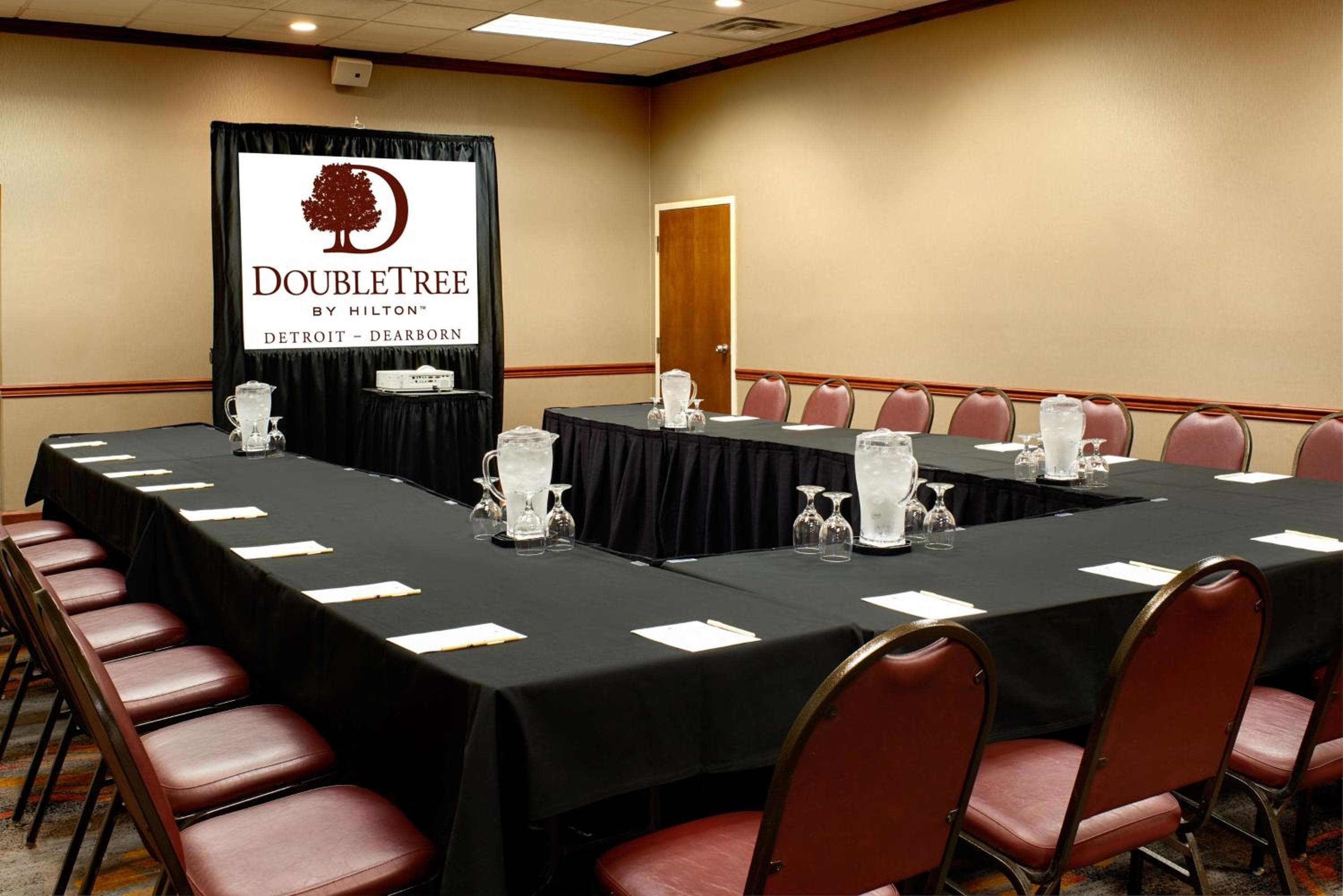 DoubleTree by Hilton Dearborn