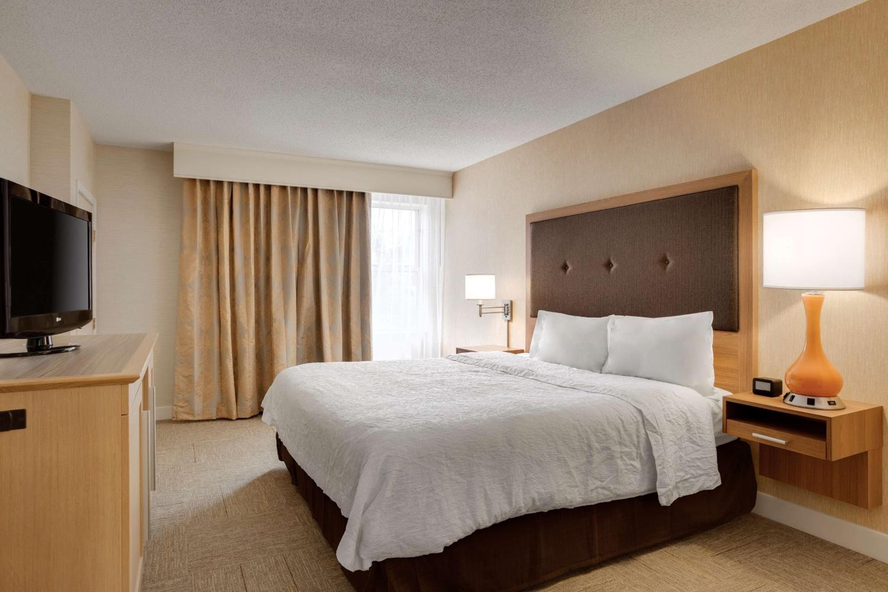 Hampton Inn & Suites Cleveland-Independence