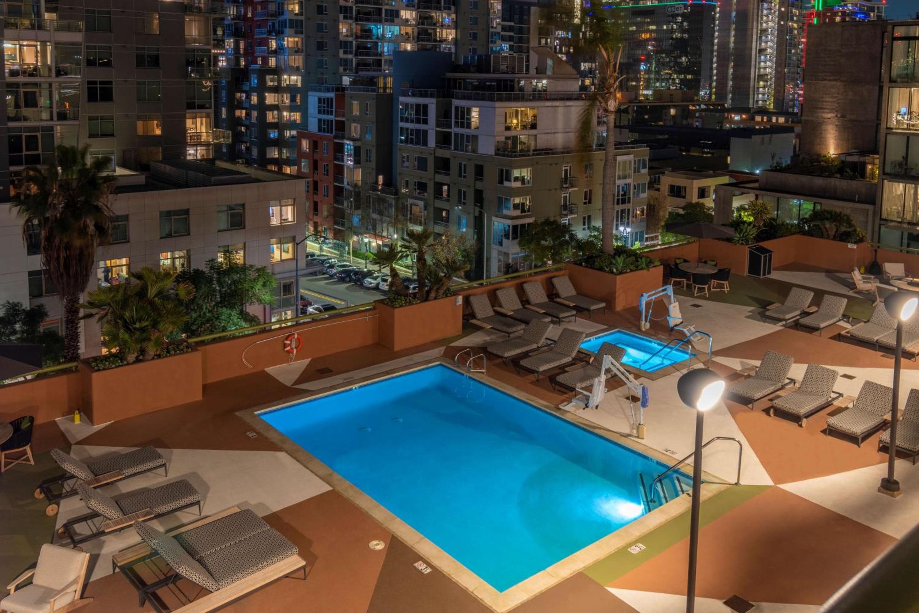 Courtyard by Marriott San Diego Downtown Little Italy