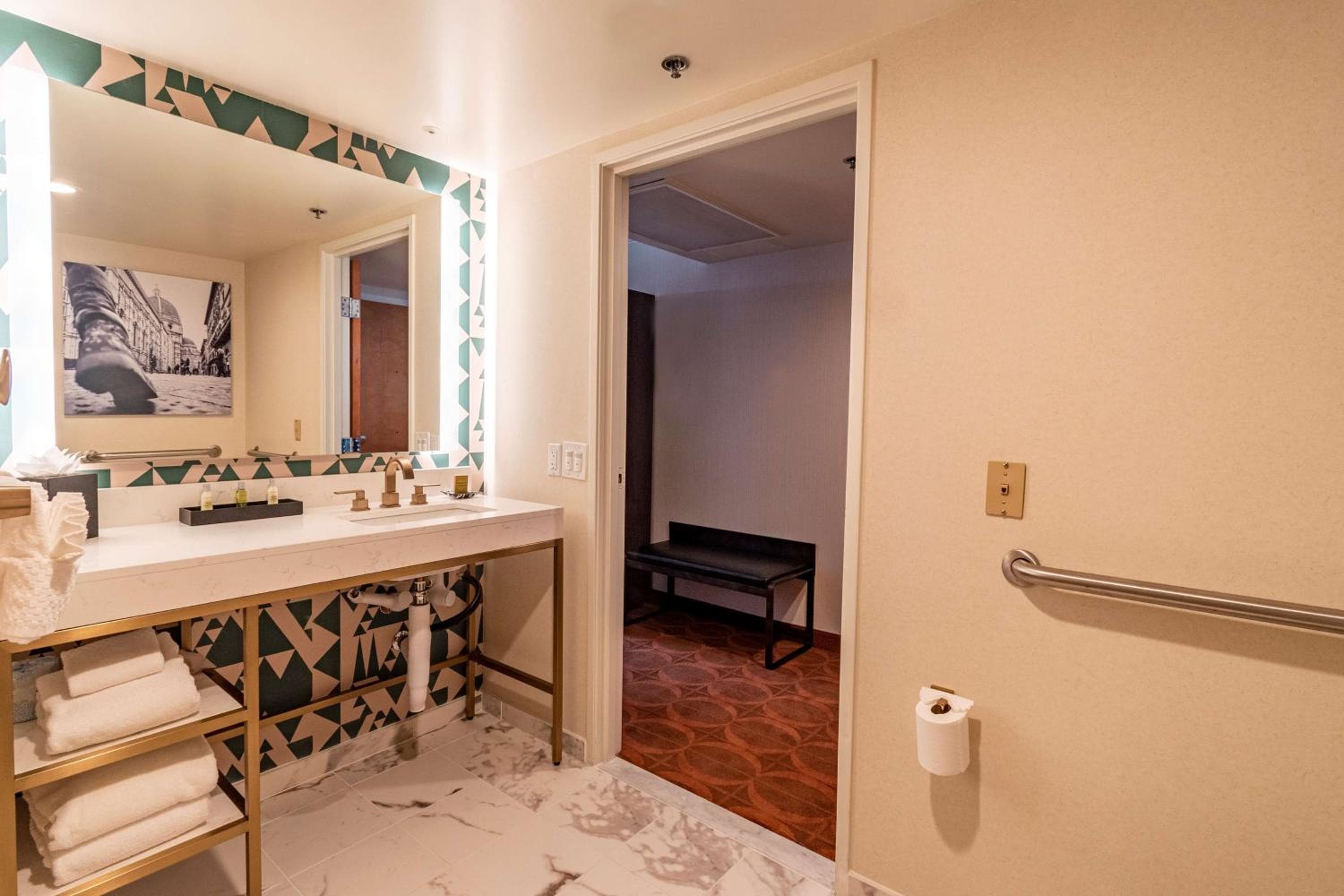 Courtyard by Marriott San Diego Downtown Little Italy