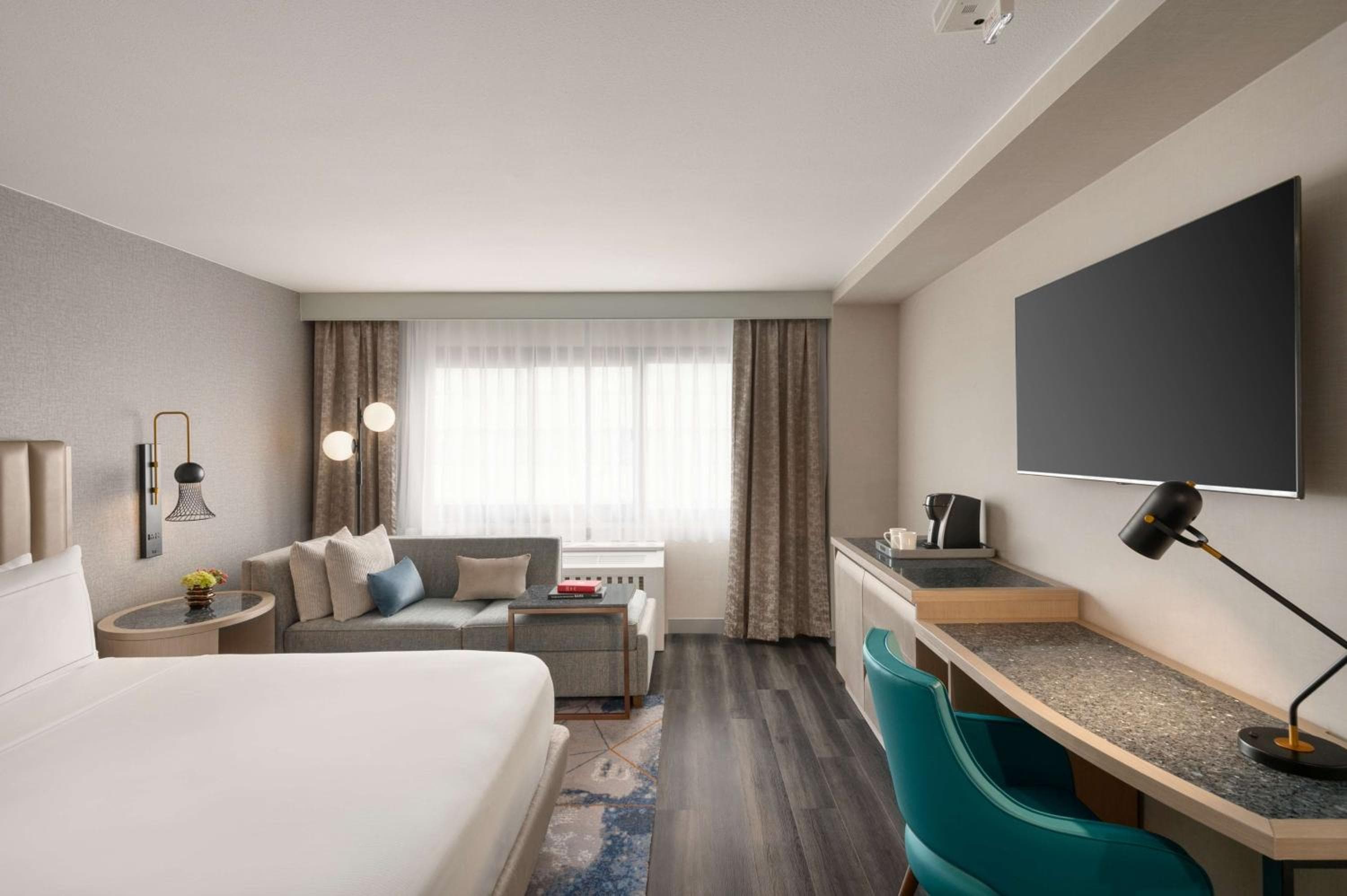 DoubleTree by Hilton San Francisco South Airport Blvd