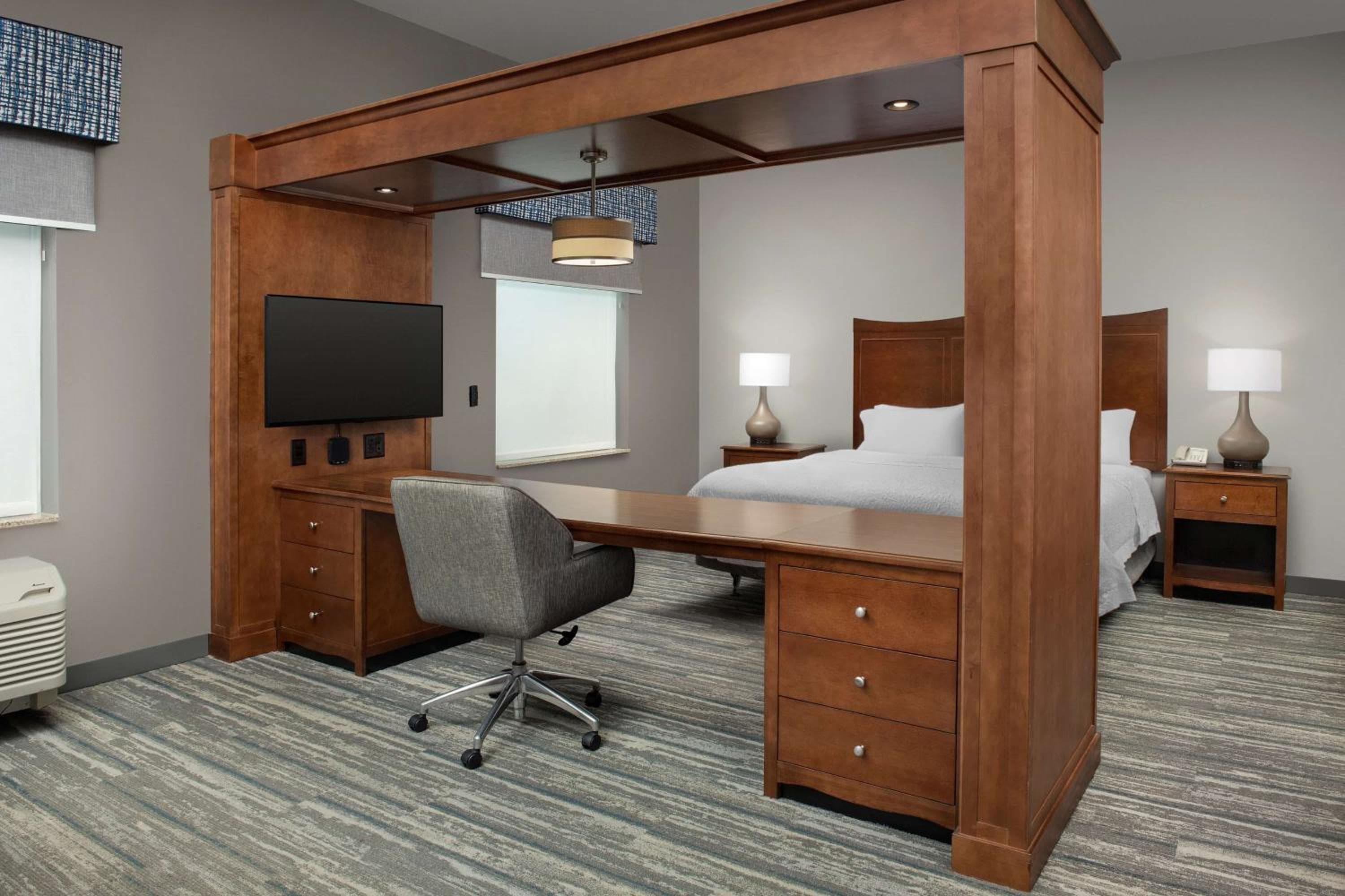 Hampton Inn & Suites Holly Springs