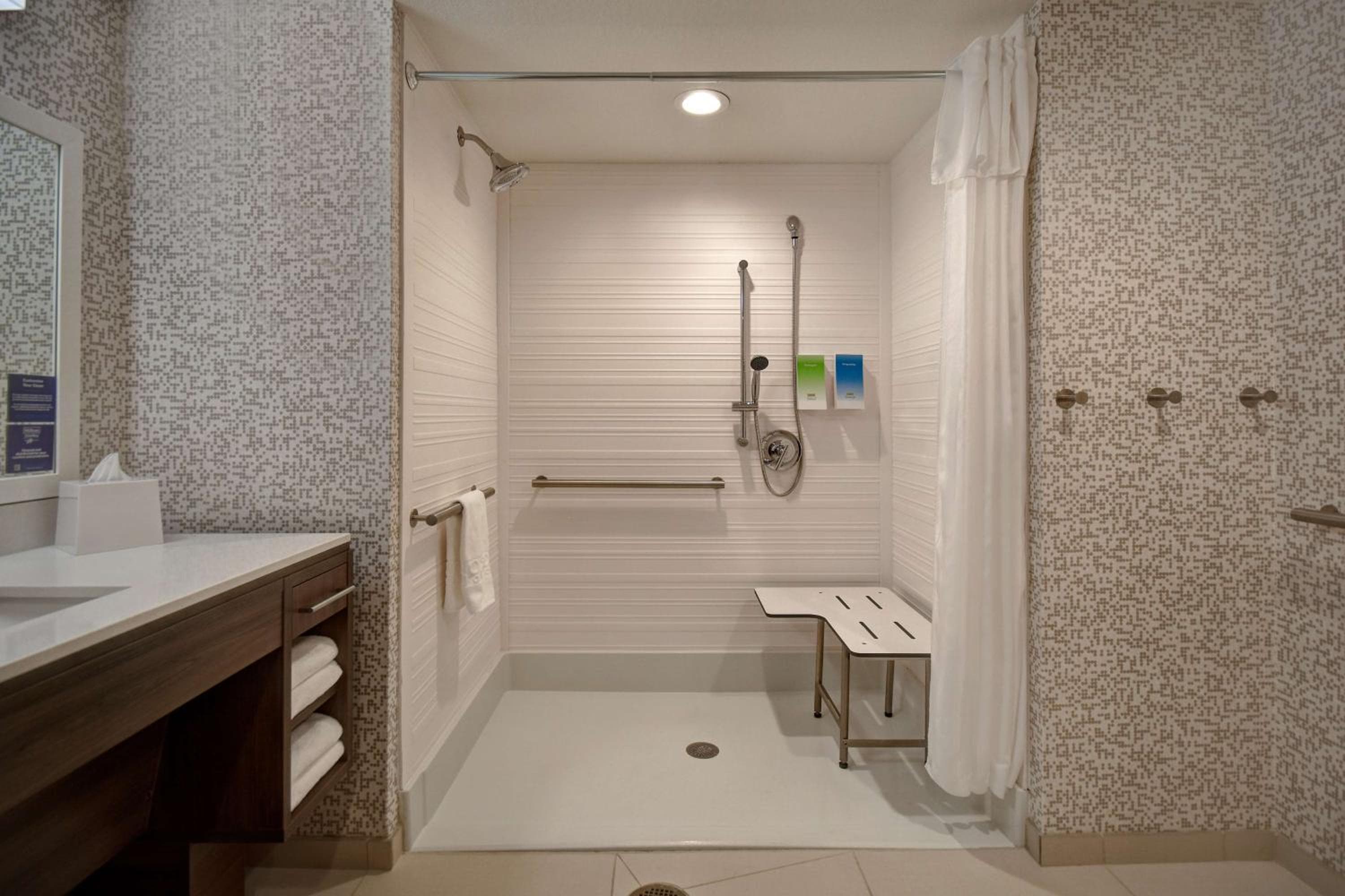 Home2 Suites Eau Claire South, Wi