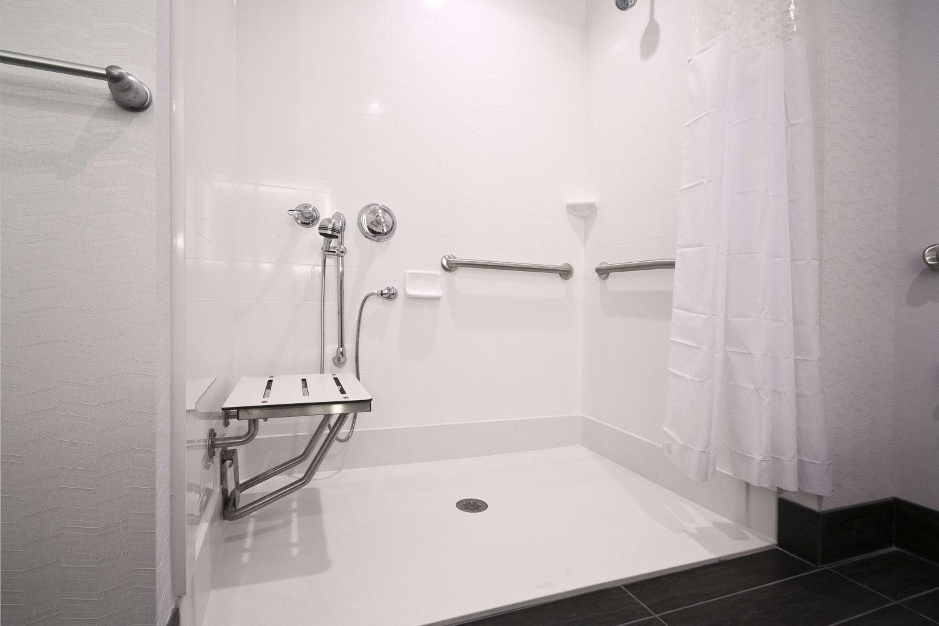 Hampton Inn & Suites Columbus/University Area
