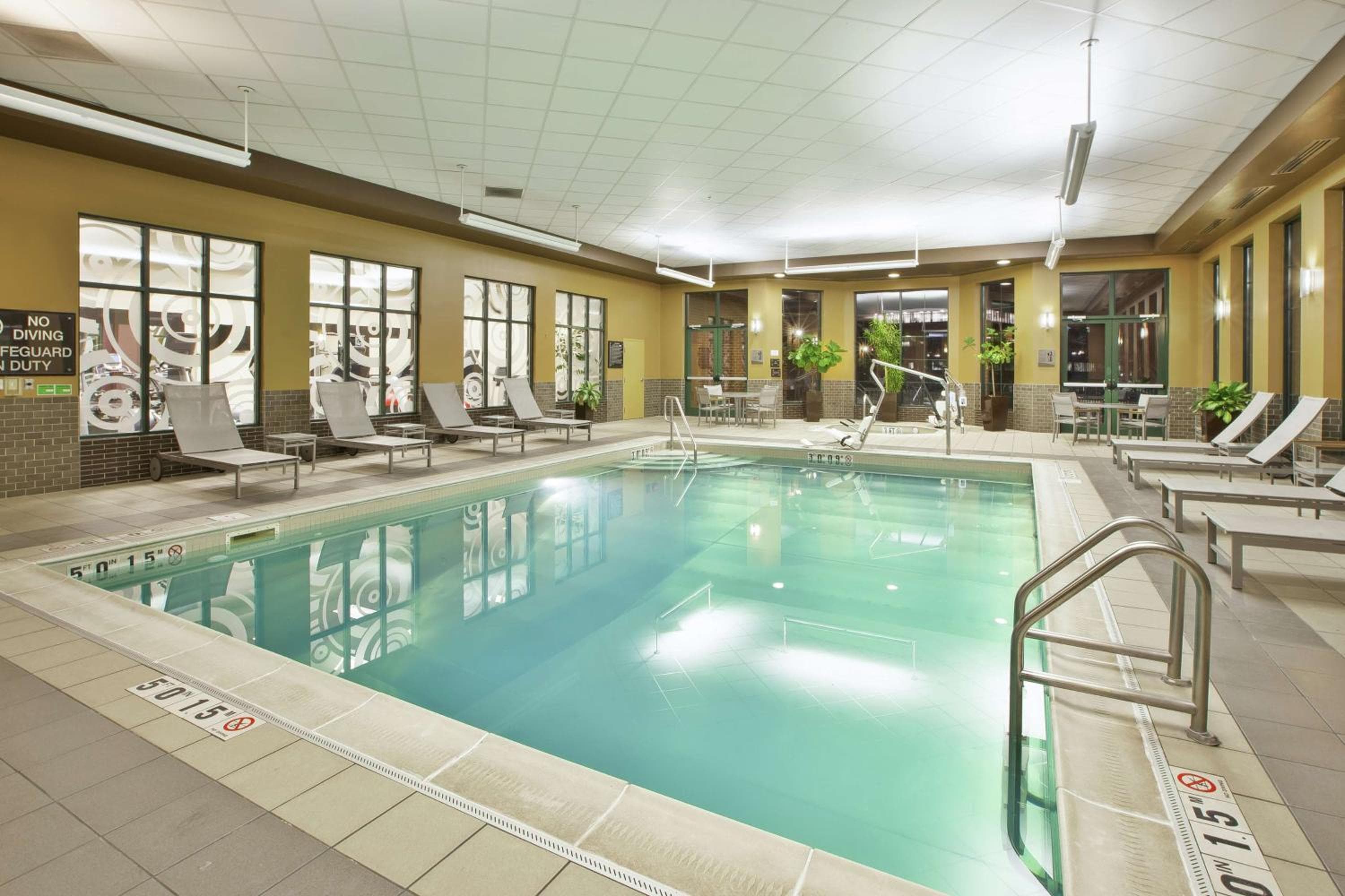 Embassy Suites Columbus - Airport