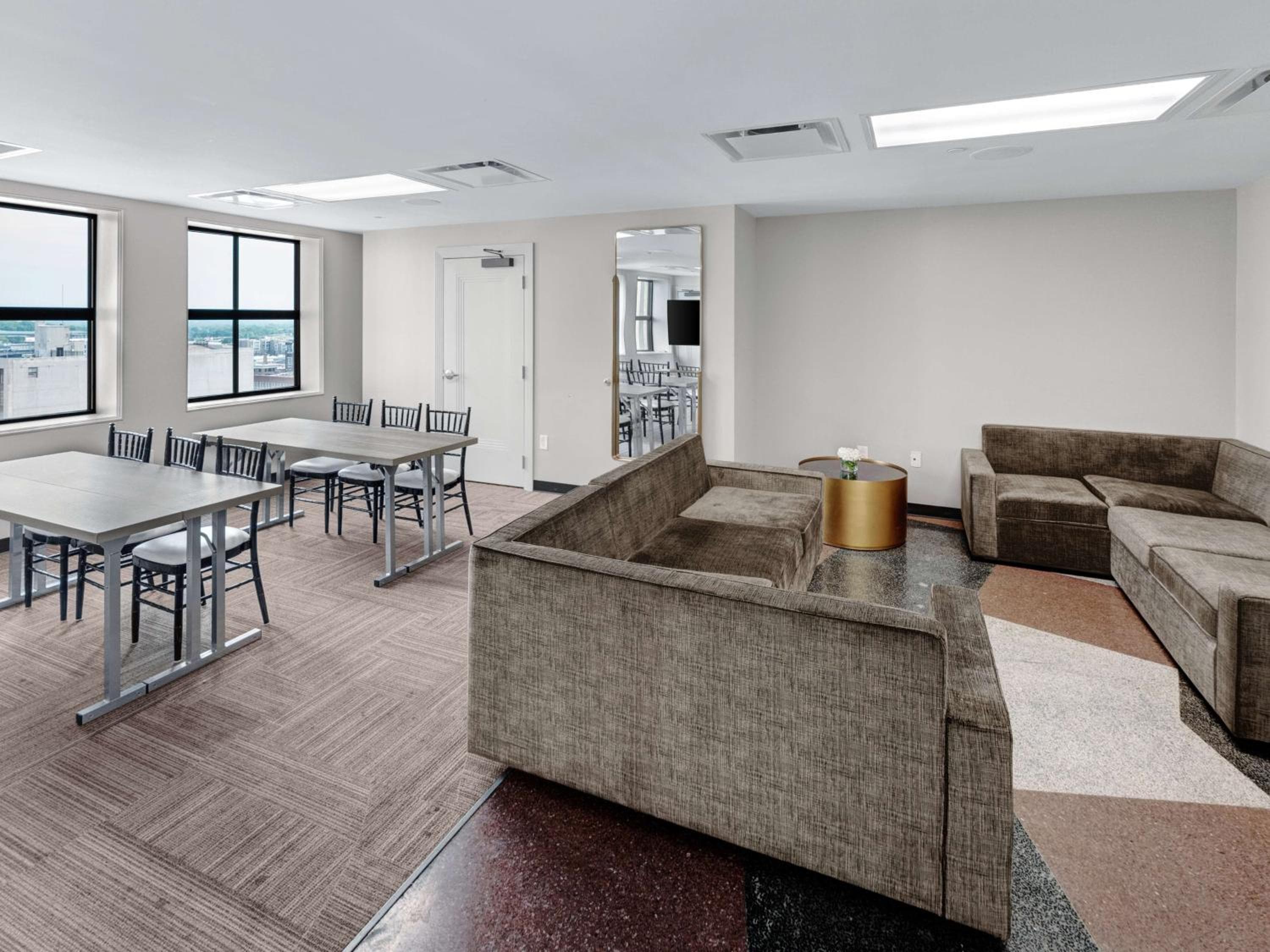 Tulsa Club Hotel Curio Collection By Hilton