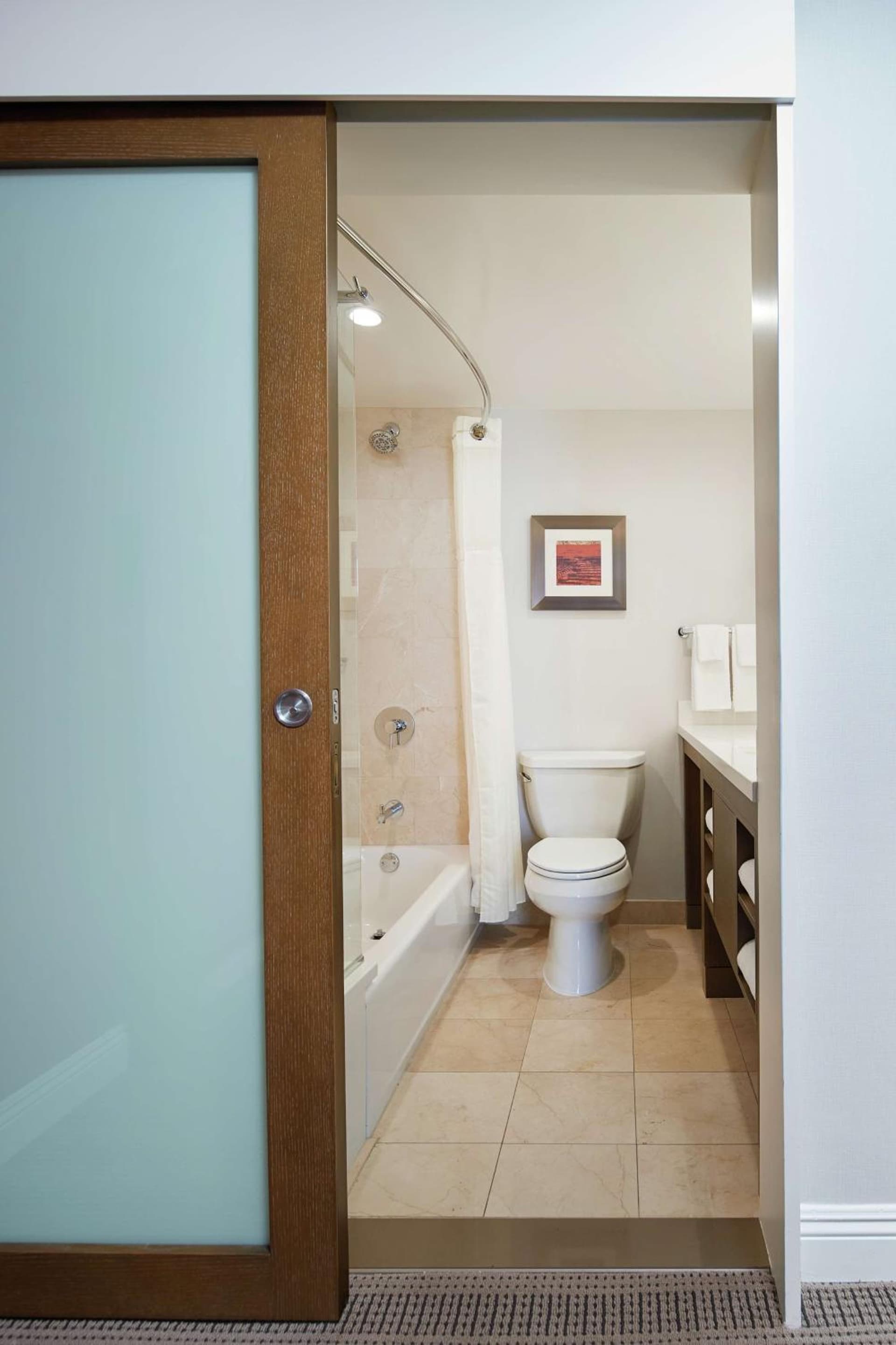 DoubleTree by Hilton Torrance - South Bay