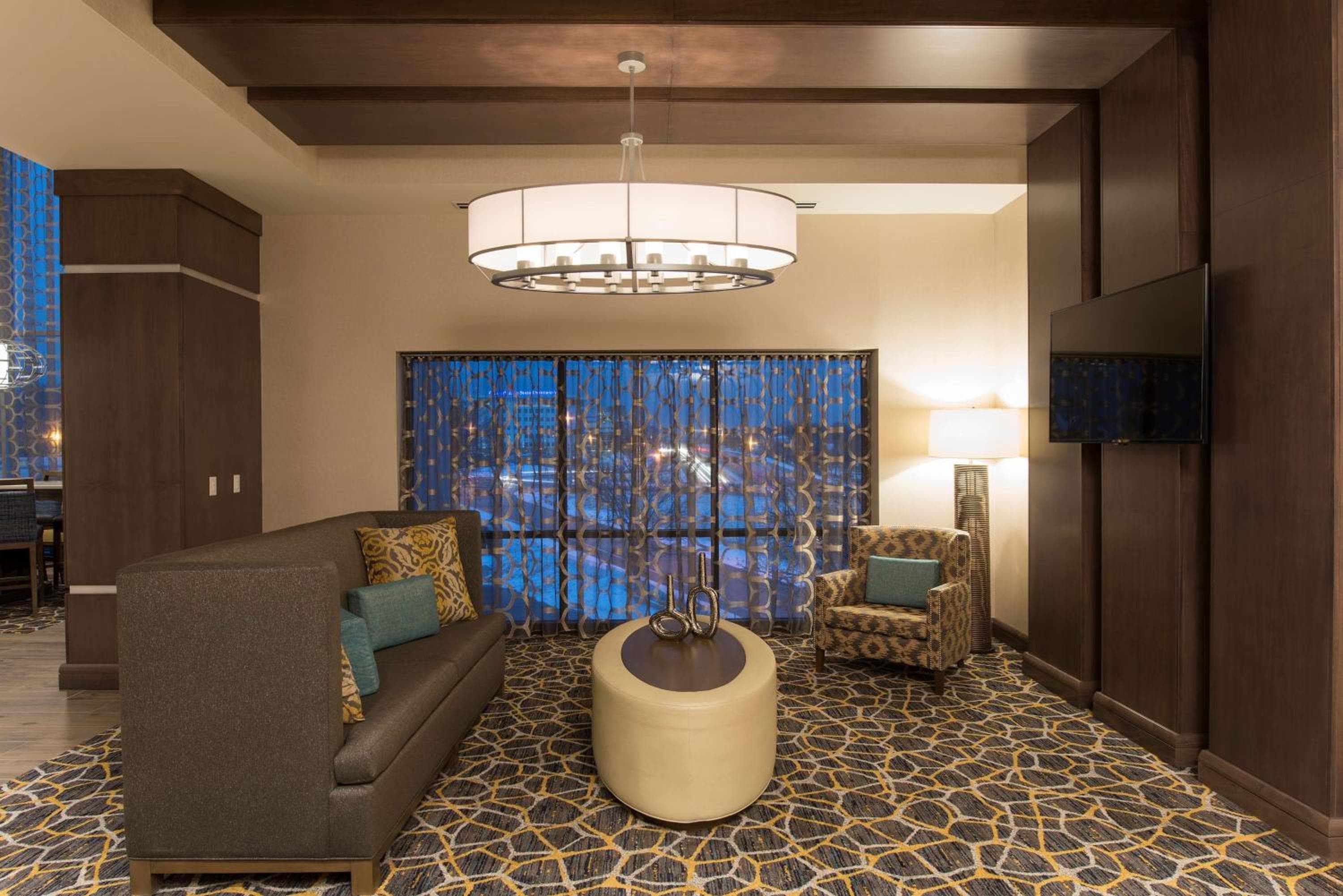 Hampton Inn & Suites Grand Rapids Downtown