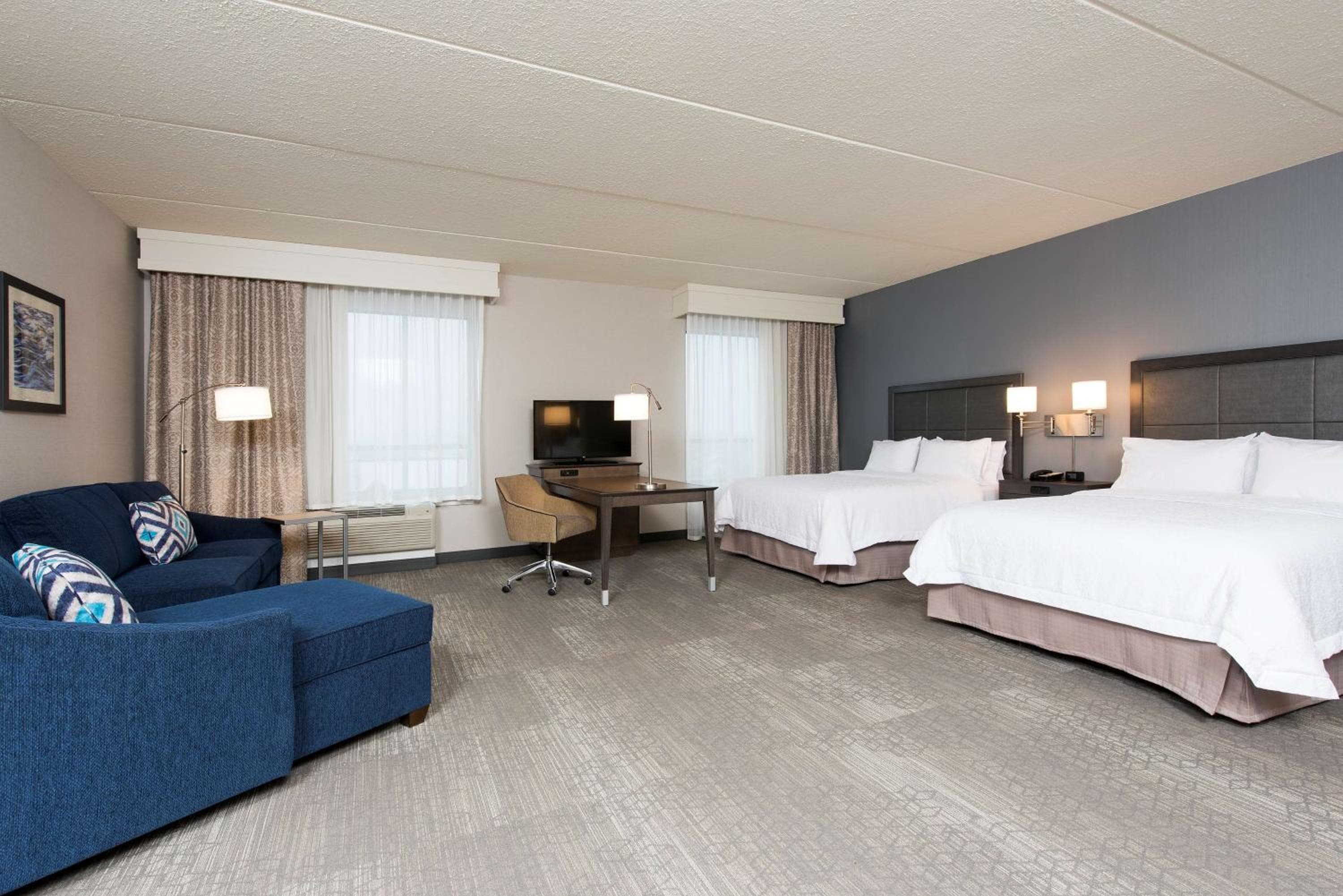 Hampton Inn & Suites Grand Rapids Downtown